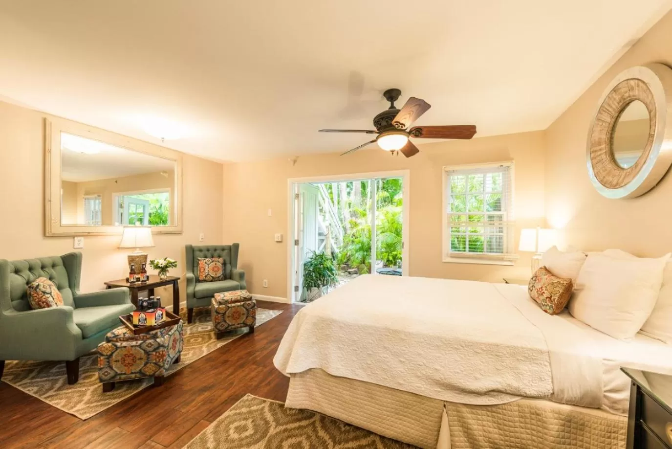 Bed in Old Town Manor