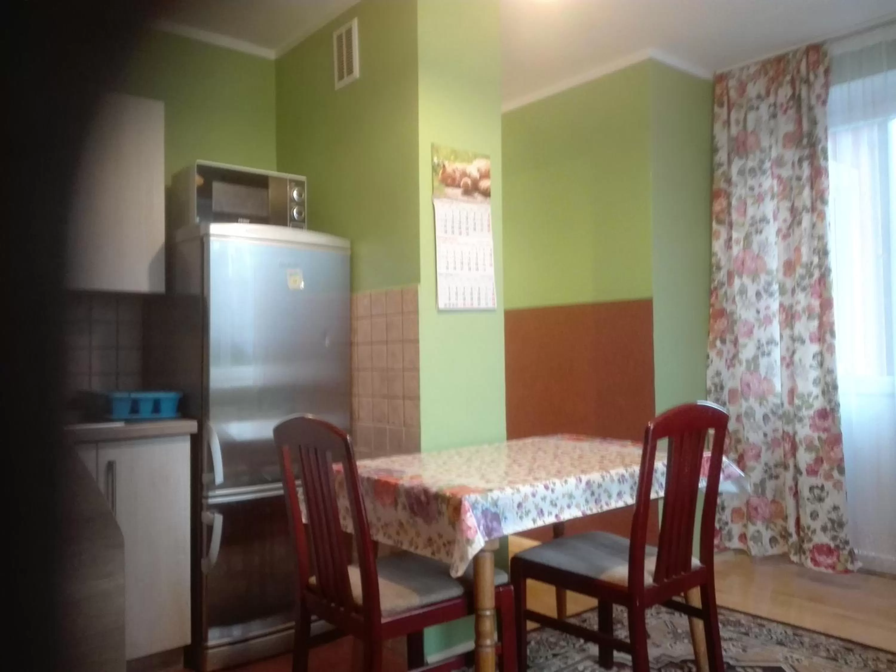 Communal kitchen, Dining Area in Noclegi16