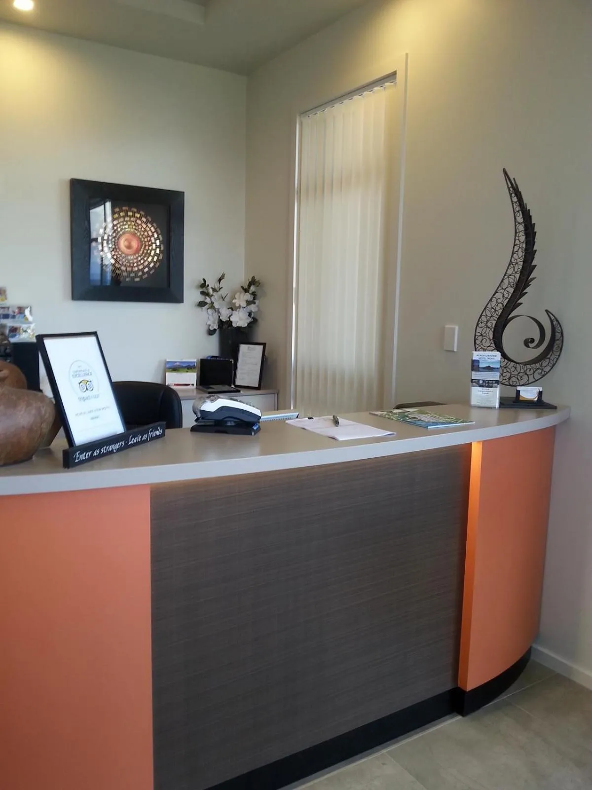 Lobby or reception in Acacia Lake View Motel