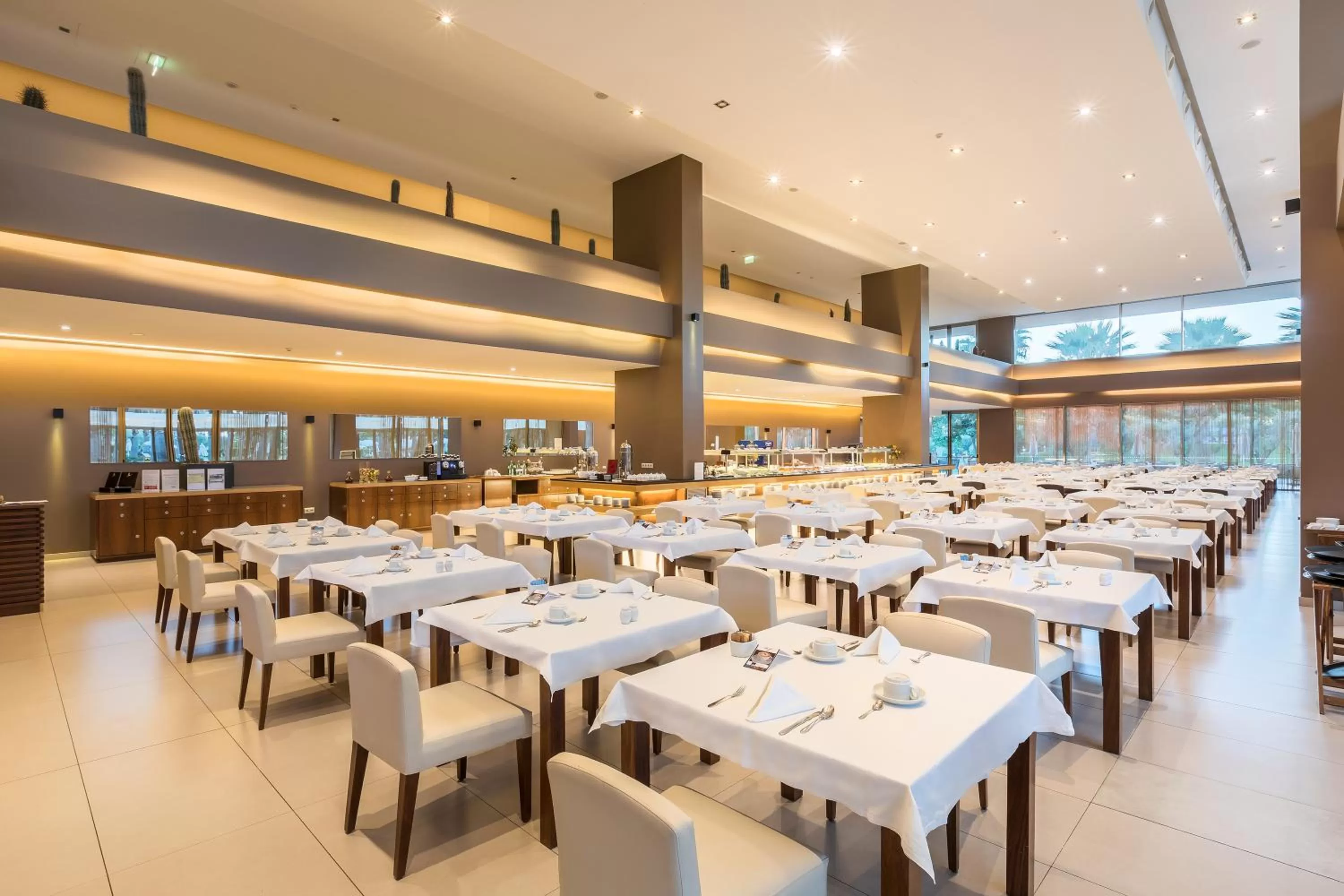 Restaurant/Places to Eat in NAU Sao Rafael Atlantico