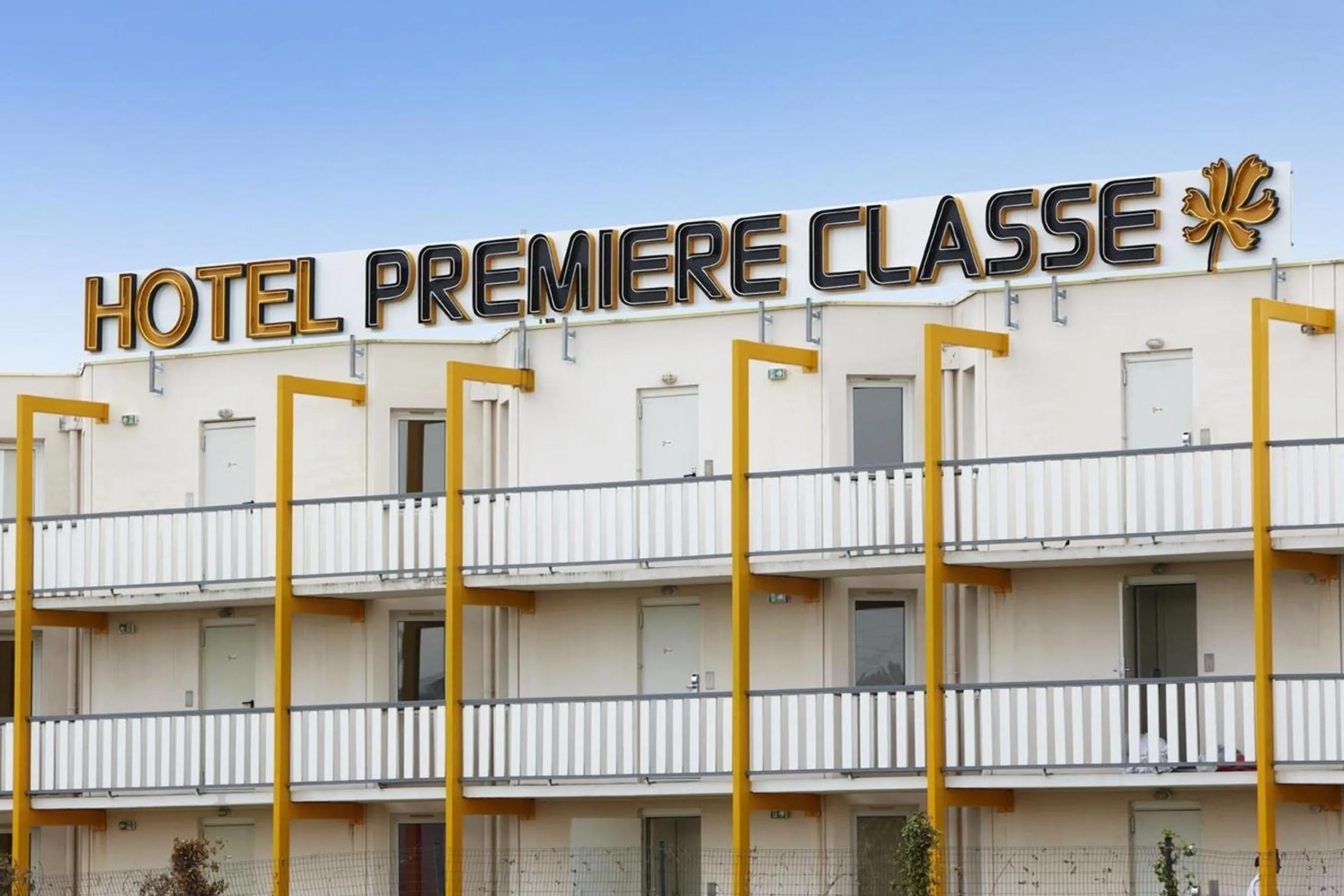 Property logo or sign in Premiere Classe Avignon Courtine Gare TGV