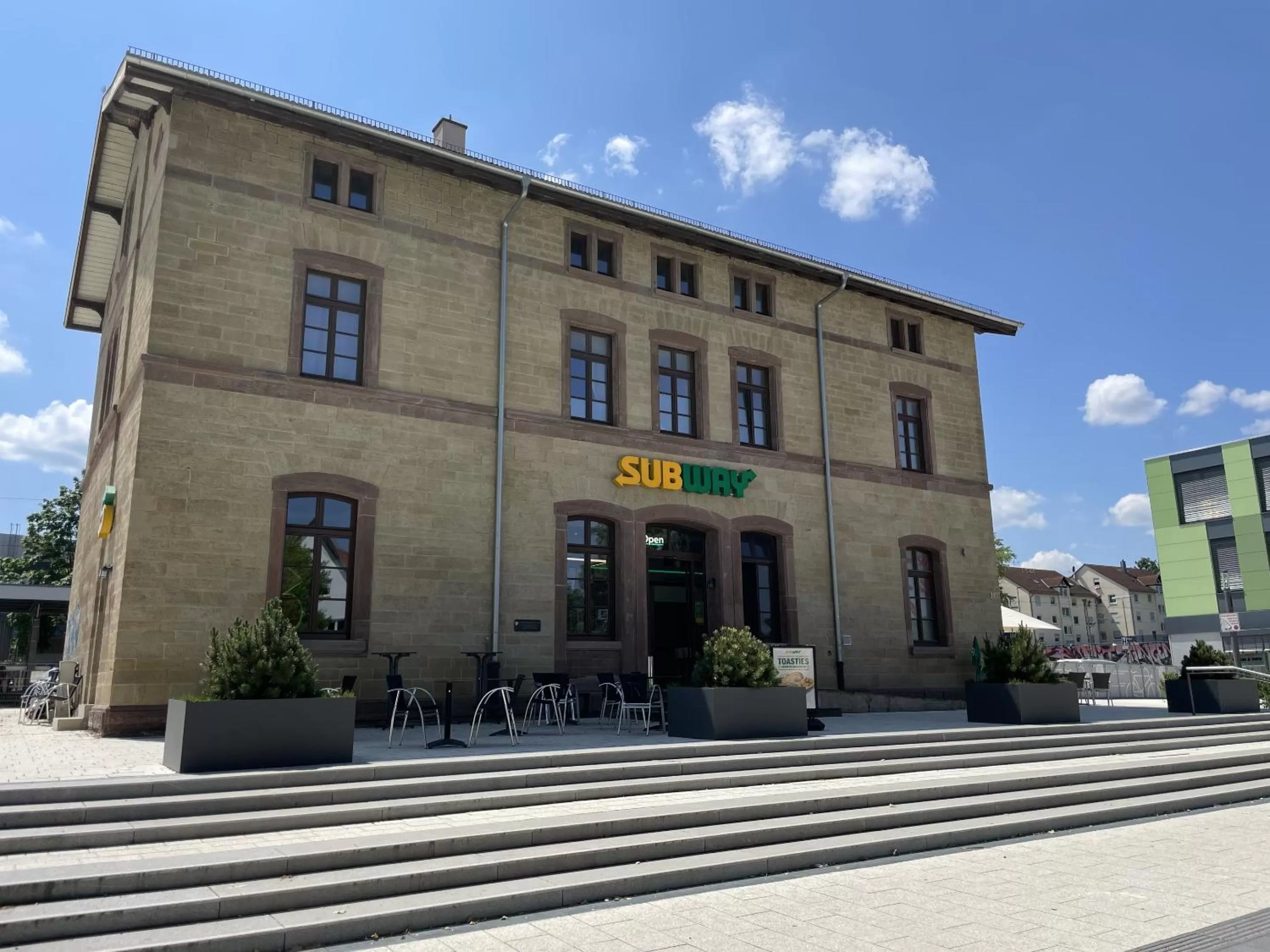 Property building in Hotel-am-Bahnhof Stuttgart-Ditzingen