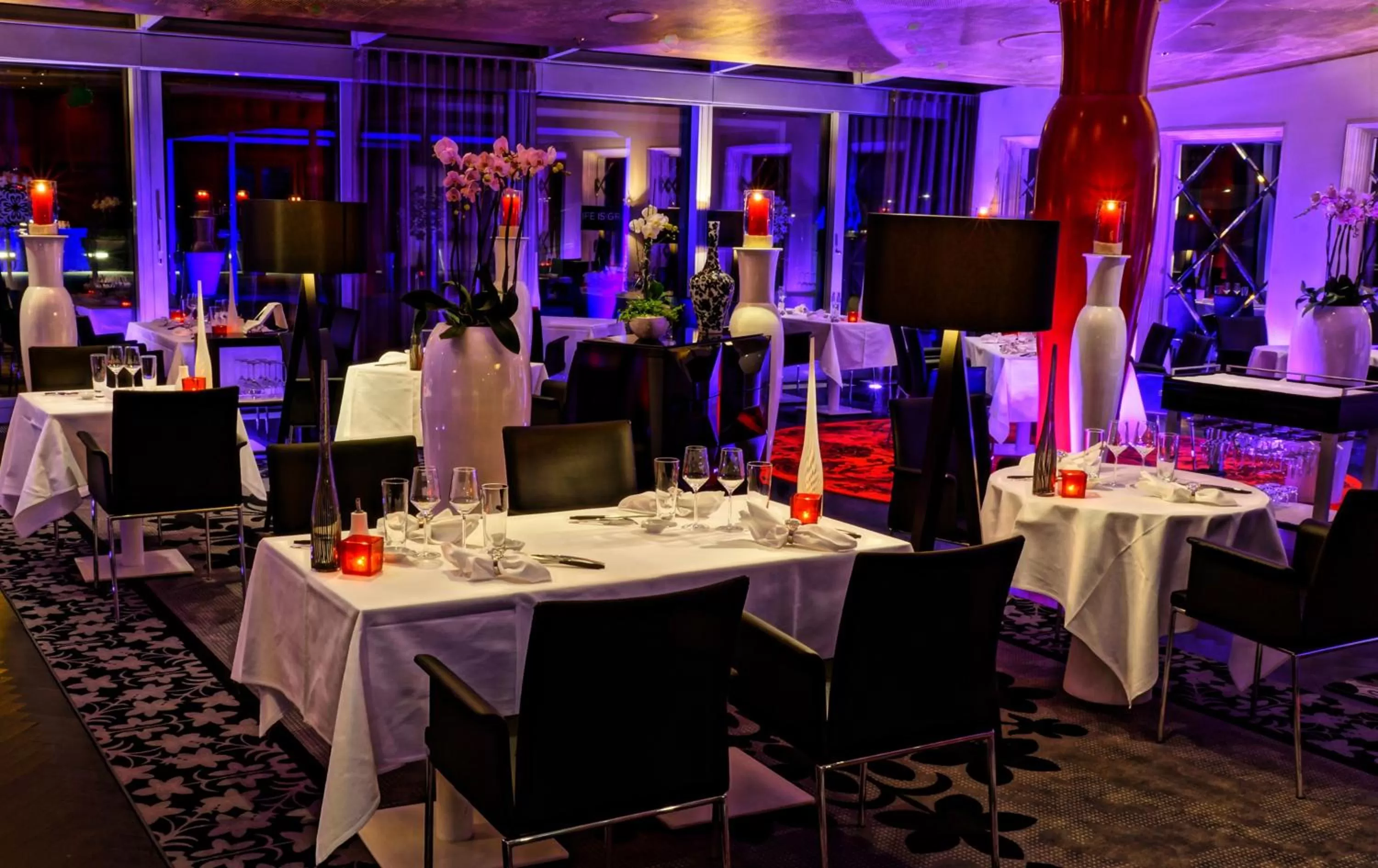 Restaurant/places to eat in Kameha Grand Bonn