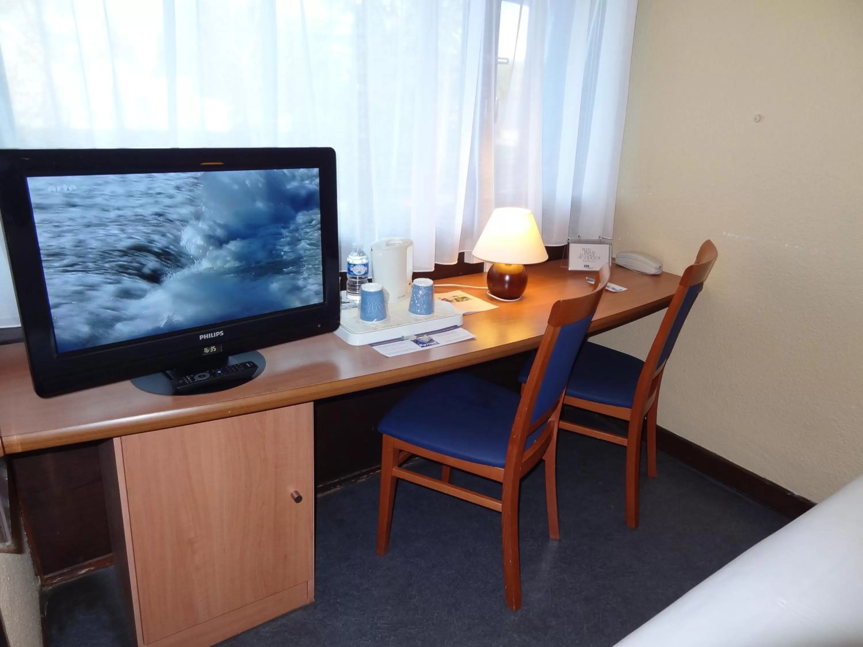 Decorative detail in Kyriad Tarbes Odos