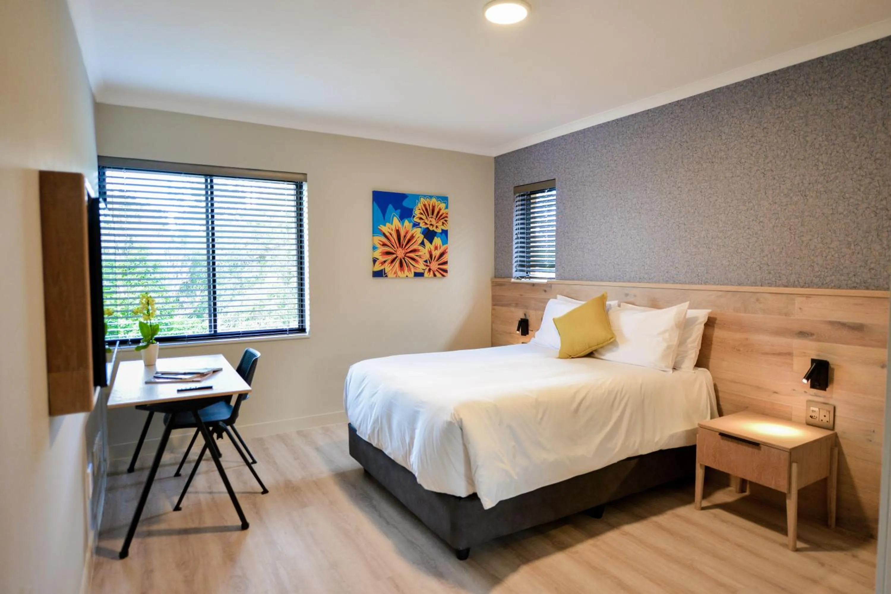 Photo of the whole room, Bed in All Africa House (University Of Cape Town)