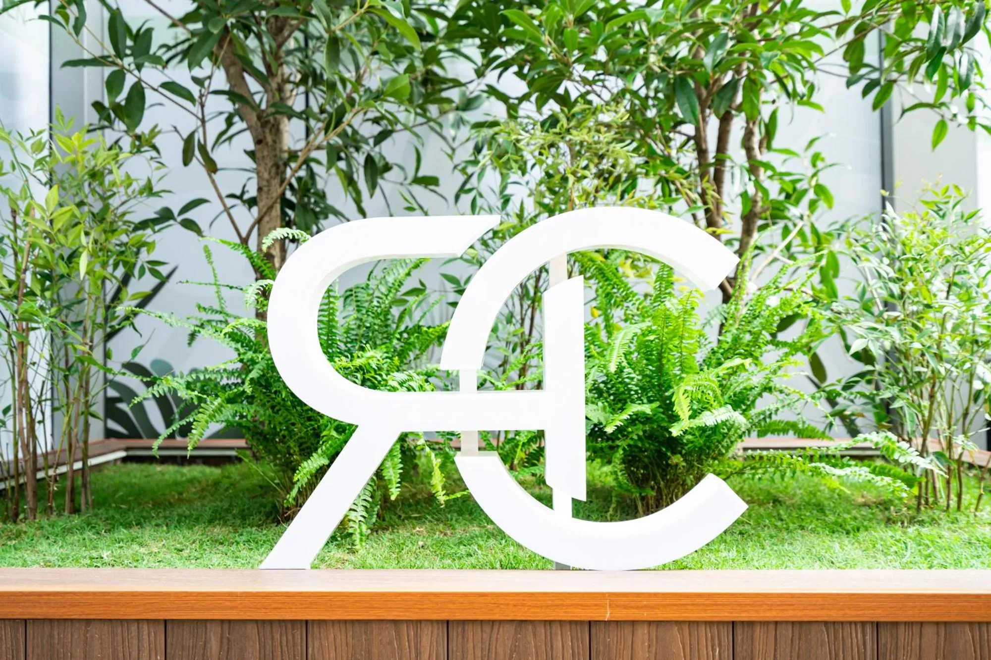 Restaurant/places to eat in Radisson Collection Hotel, Yangtze Shanghai