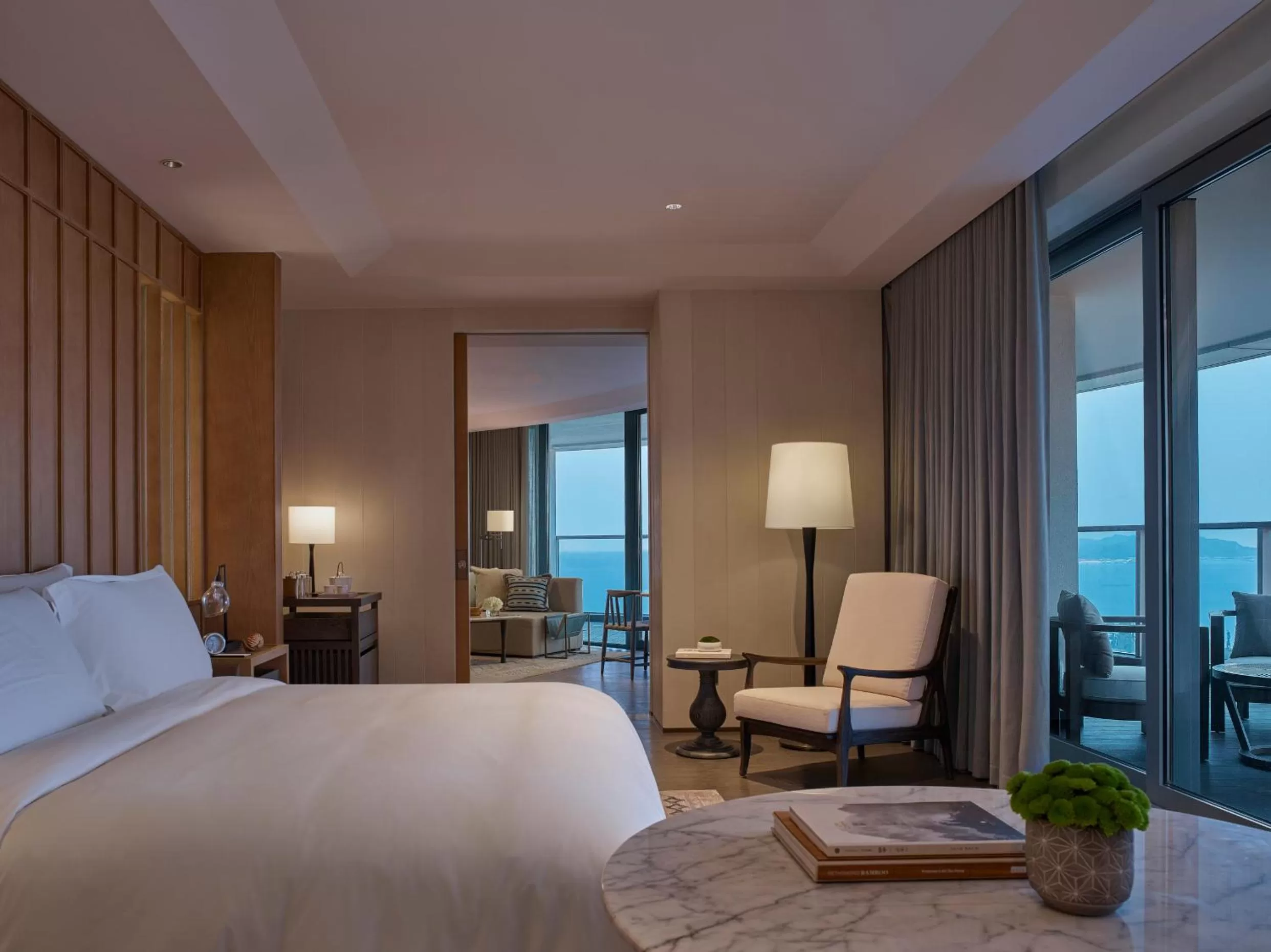 Photo of the whole room, Bed in Rosewood Sanya