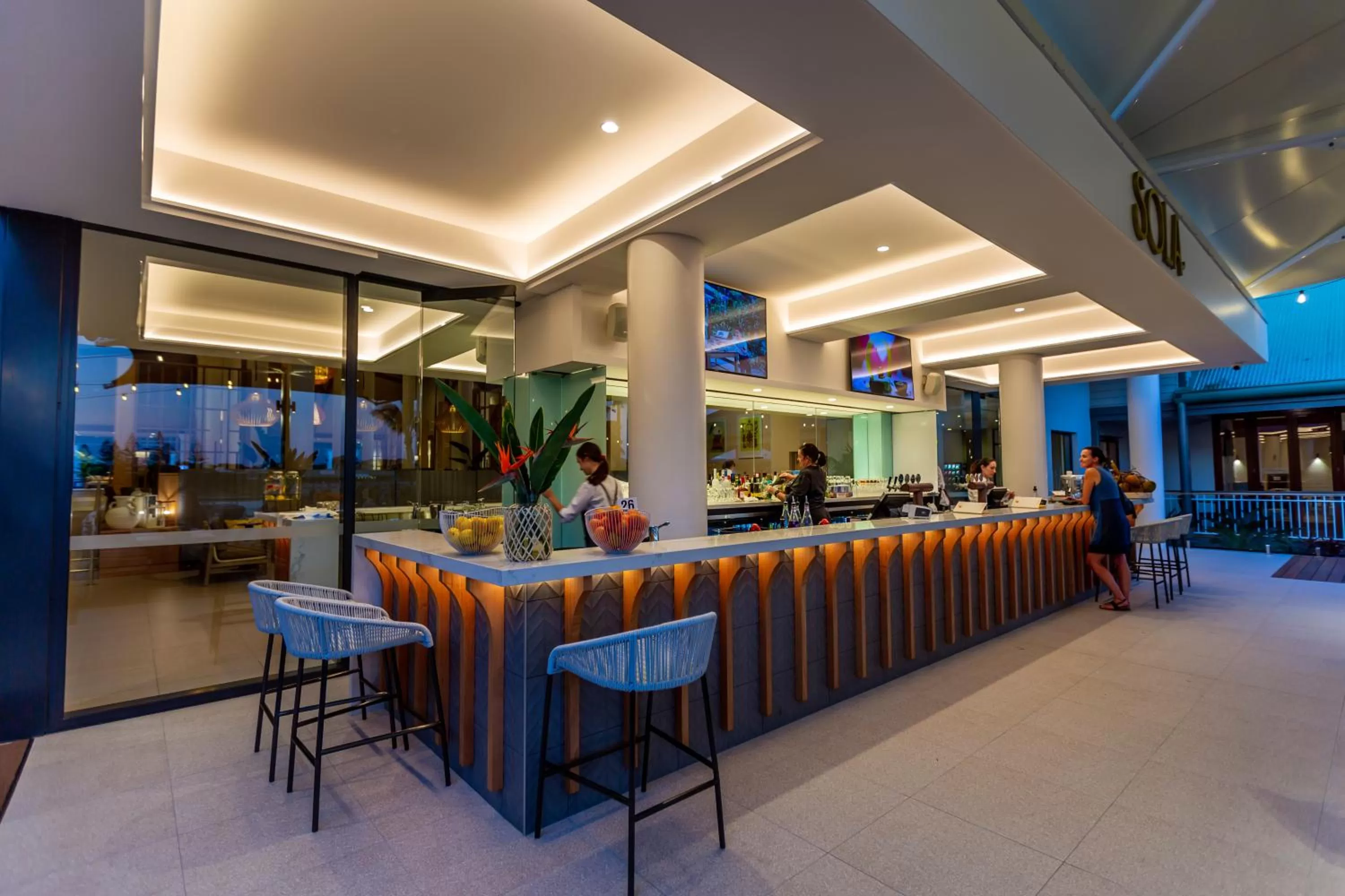 Restaurant/places to eat in Novotel Sunshine Coast Resort