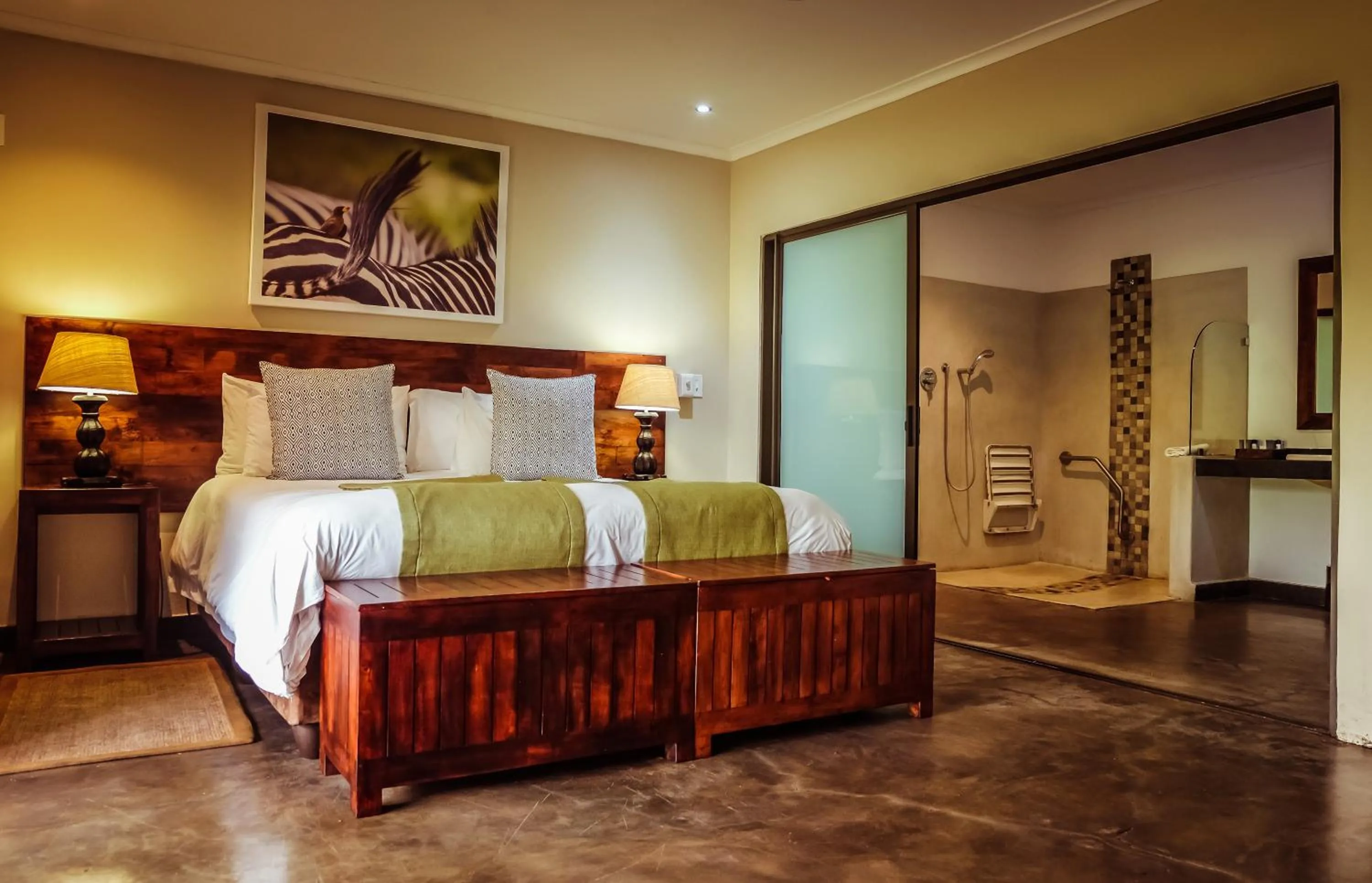 Shower, Bed in Bushveld Terrace Safari Hotel, Lodge & Spa