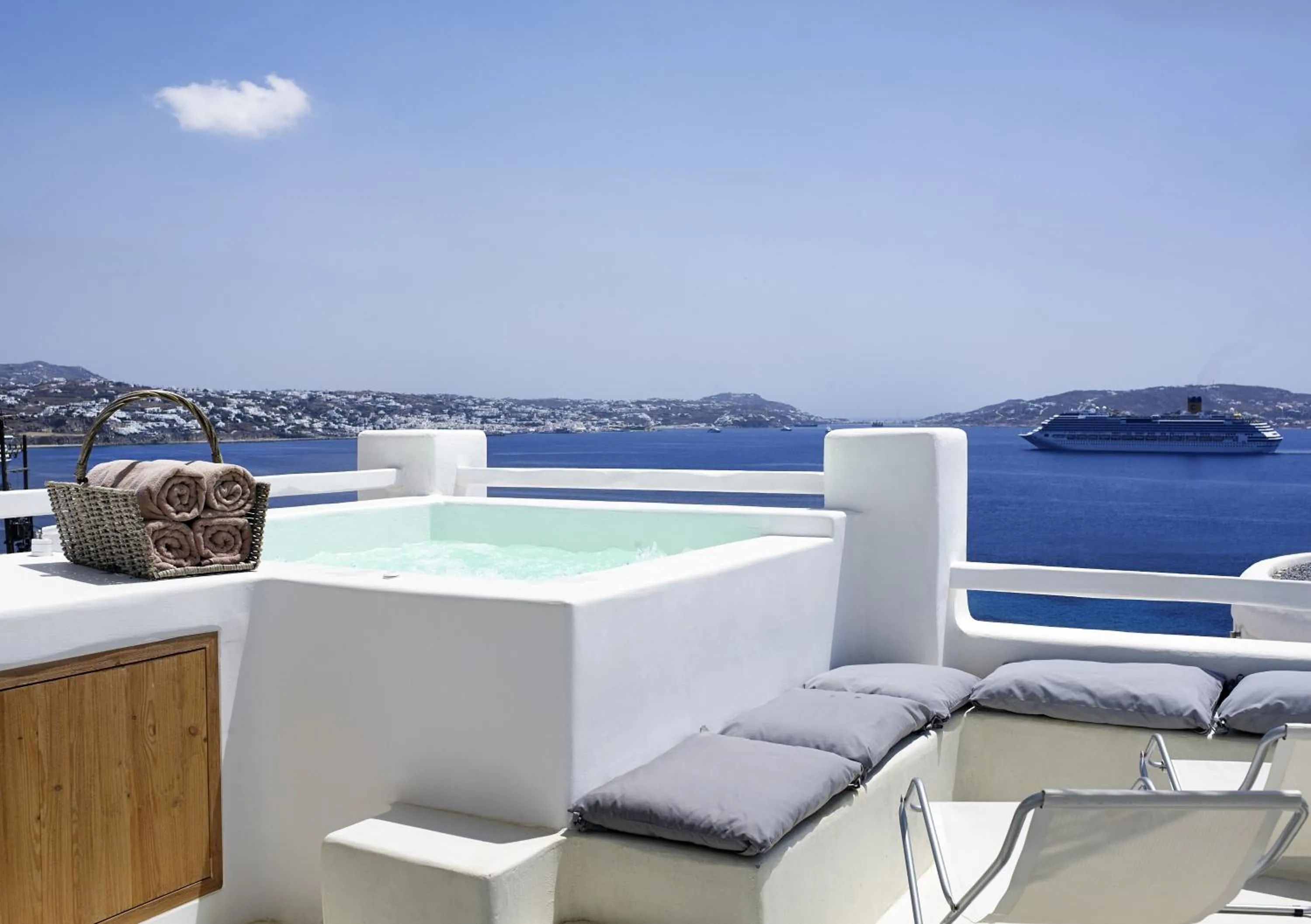 Deluxe Sea View Suite with outdoor mini plunge pool in Rocabella Mykonos Hotel