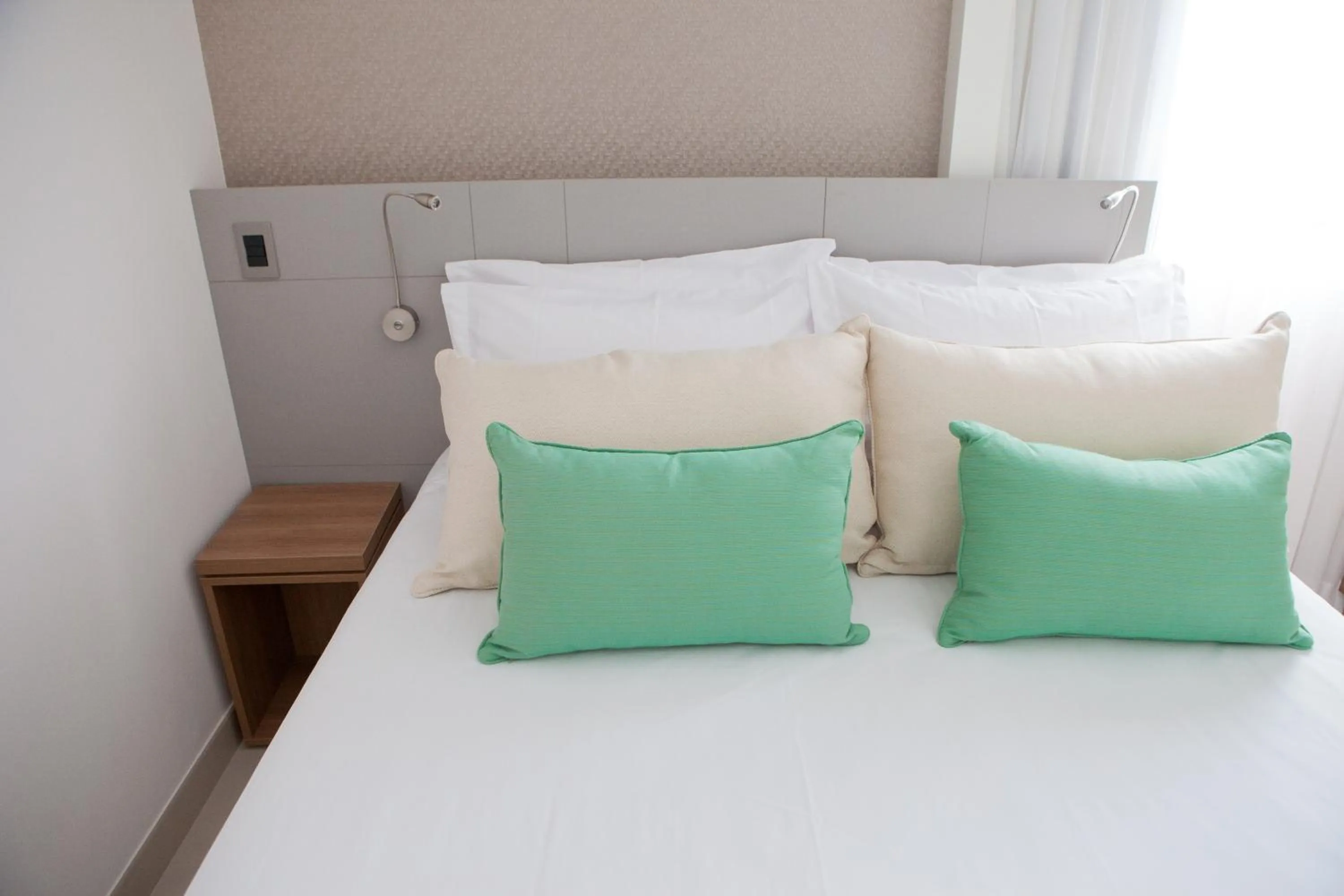 Bedroom, Bed in Intercity Brasilia Led Aguas Claras