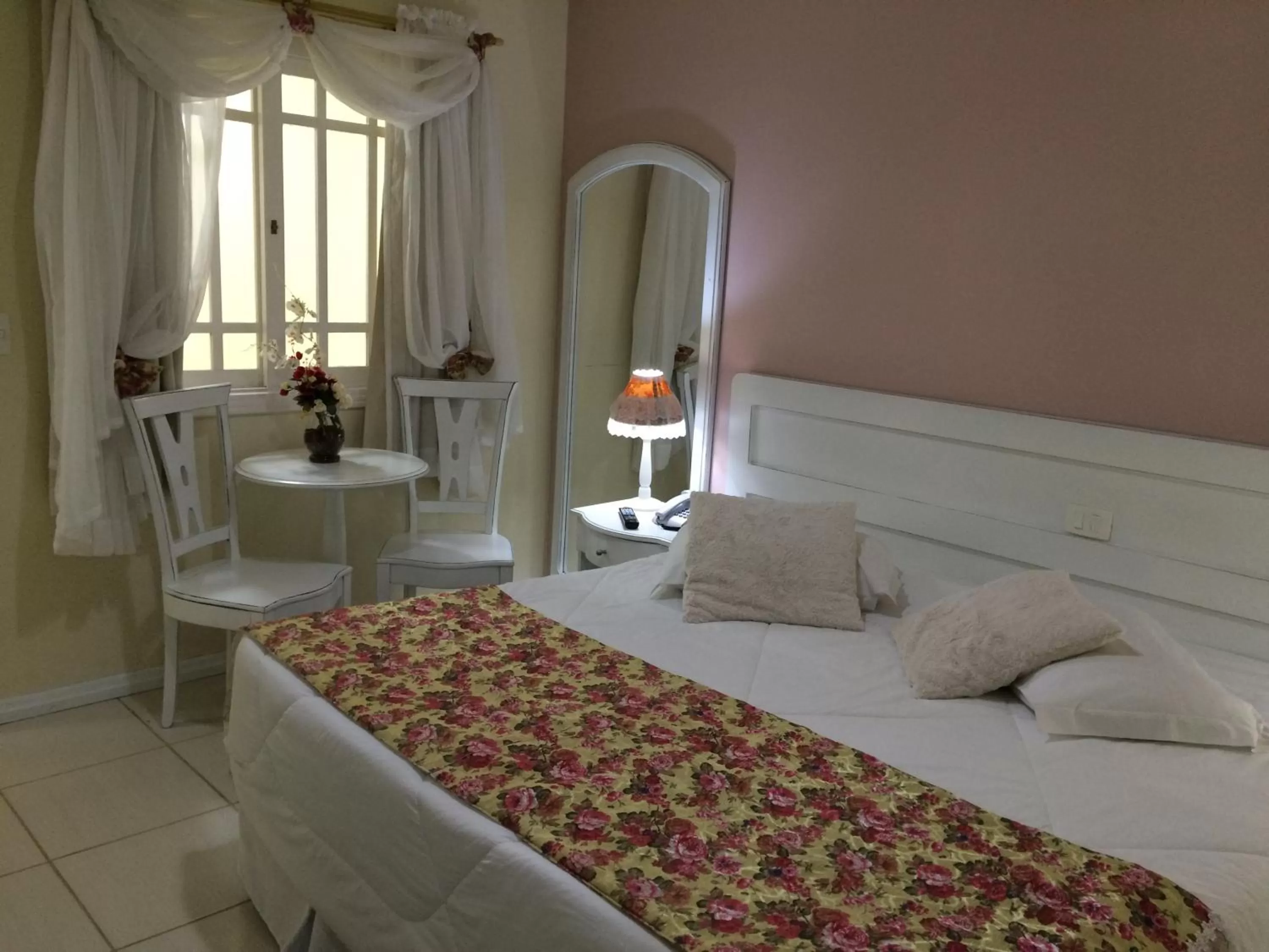 Photo of the whole room, Bed in Pousada dos Anjos