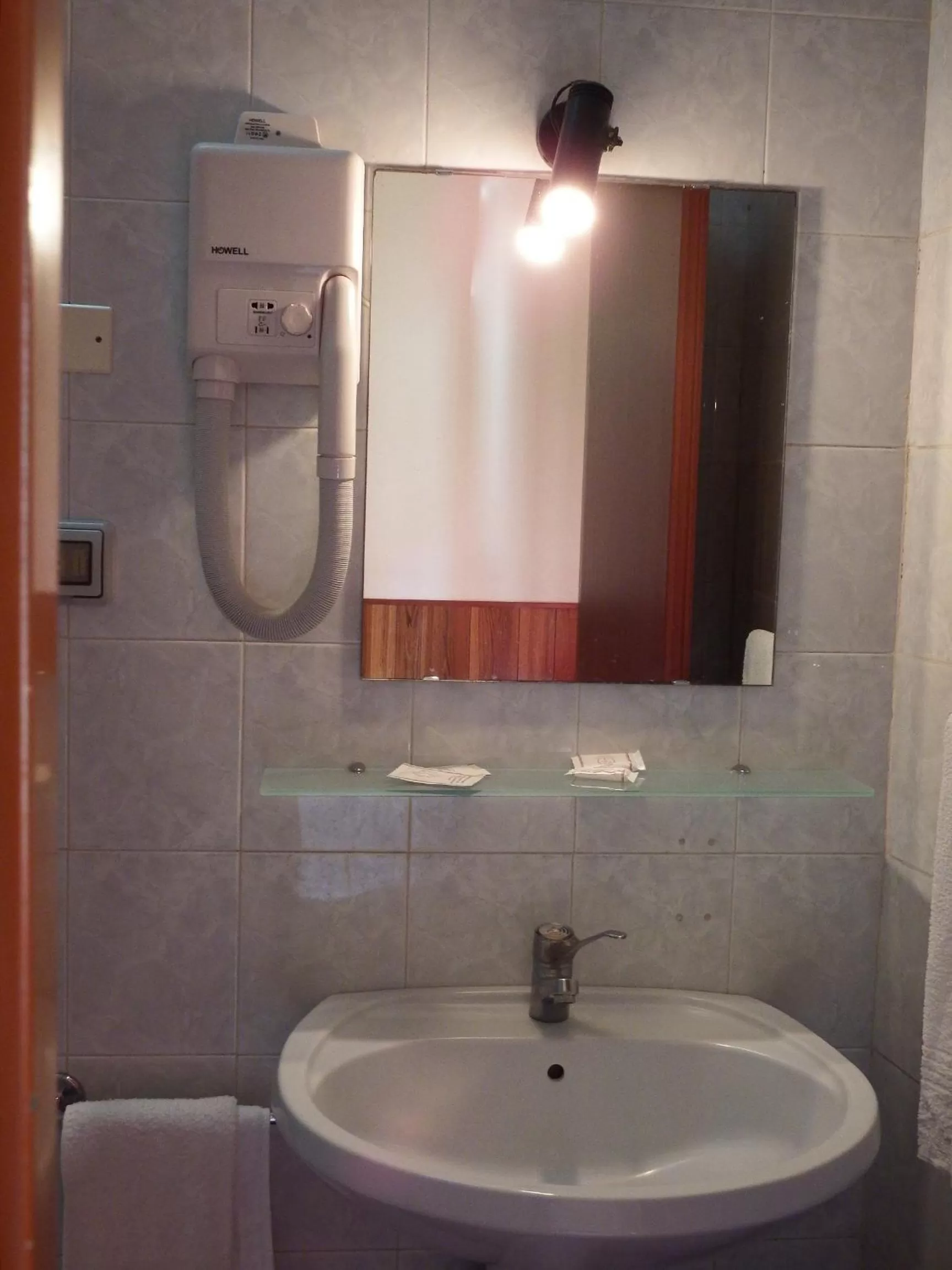 Bathroom in Hotel Touring