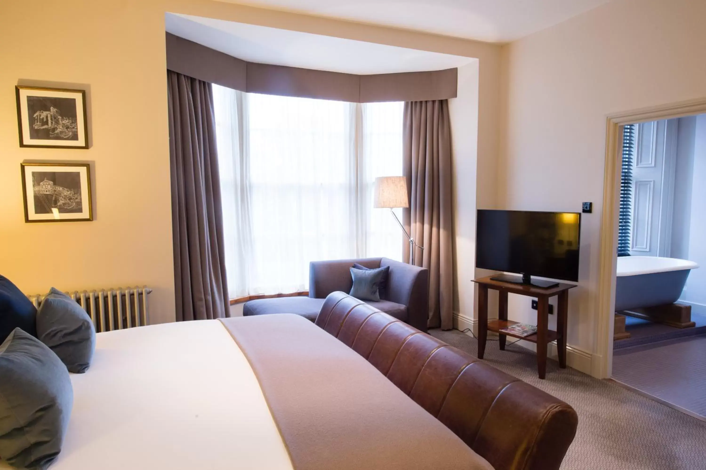 Deluxe Double in Hotel du Vin & Bistro Harrogate Deluxe Double in Hotel du Vin & Bistro Harrogate