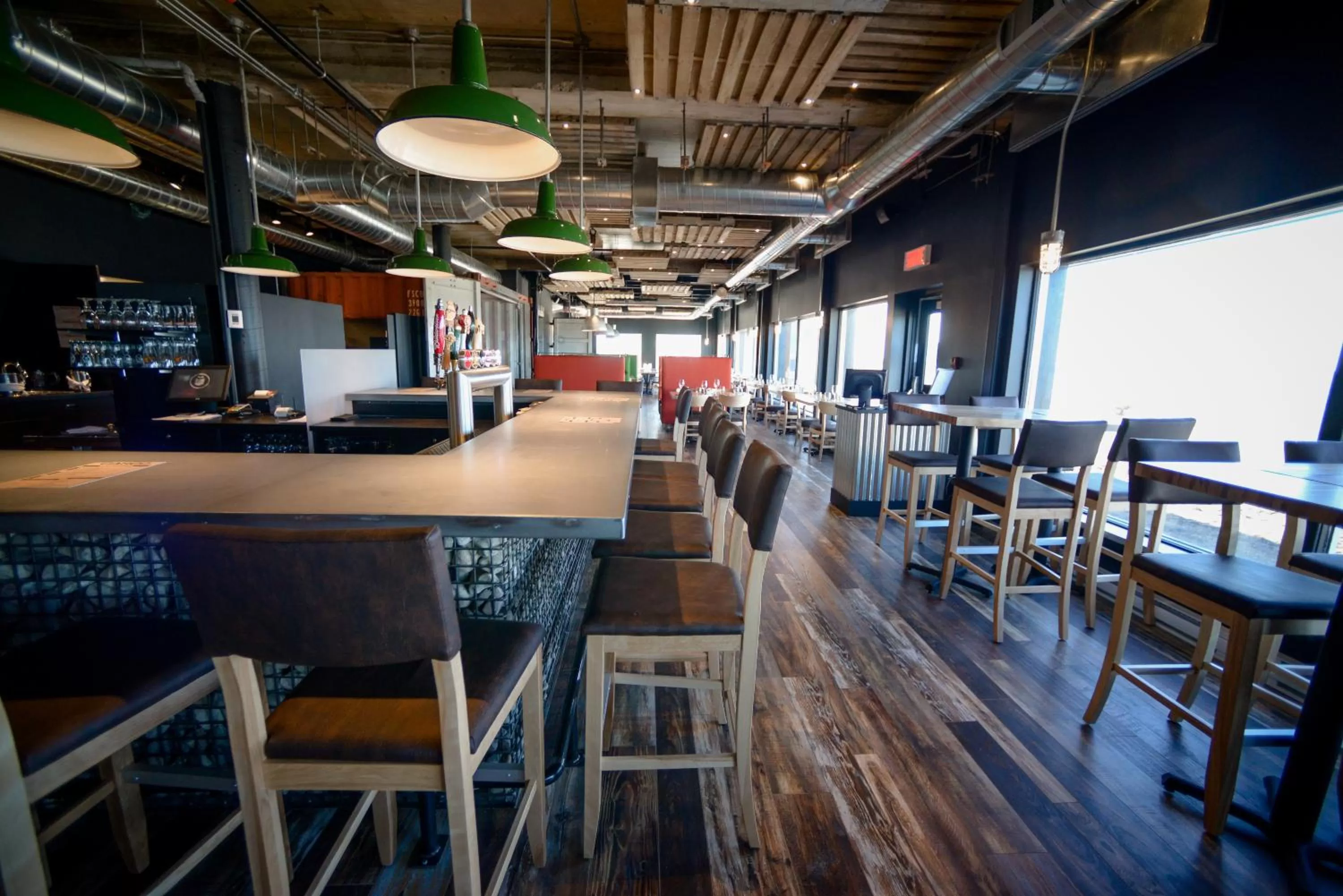 Lounge or bar in Riotel Matane