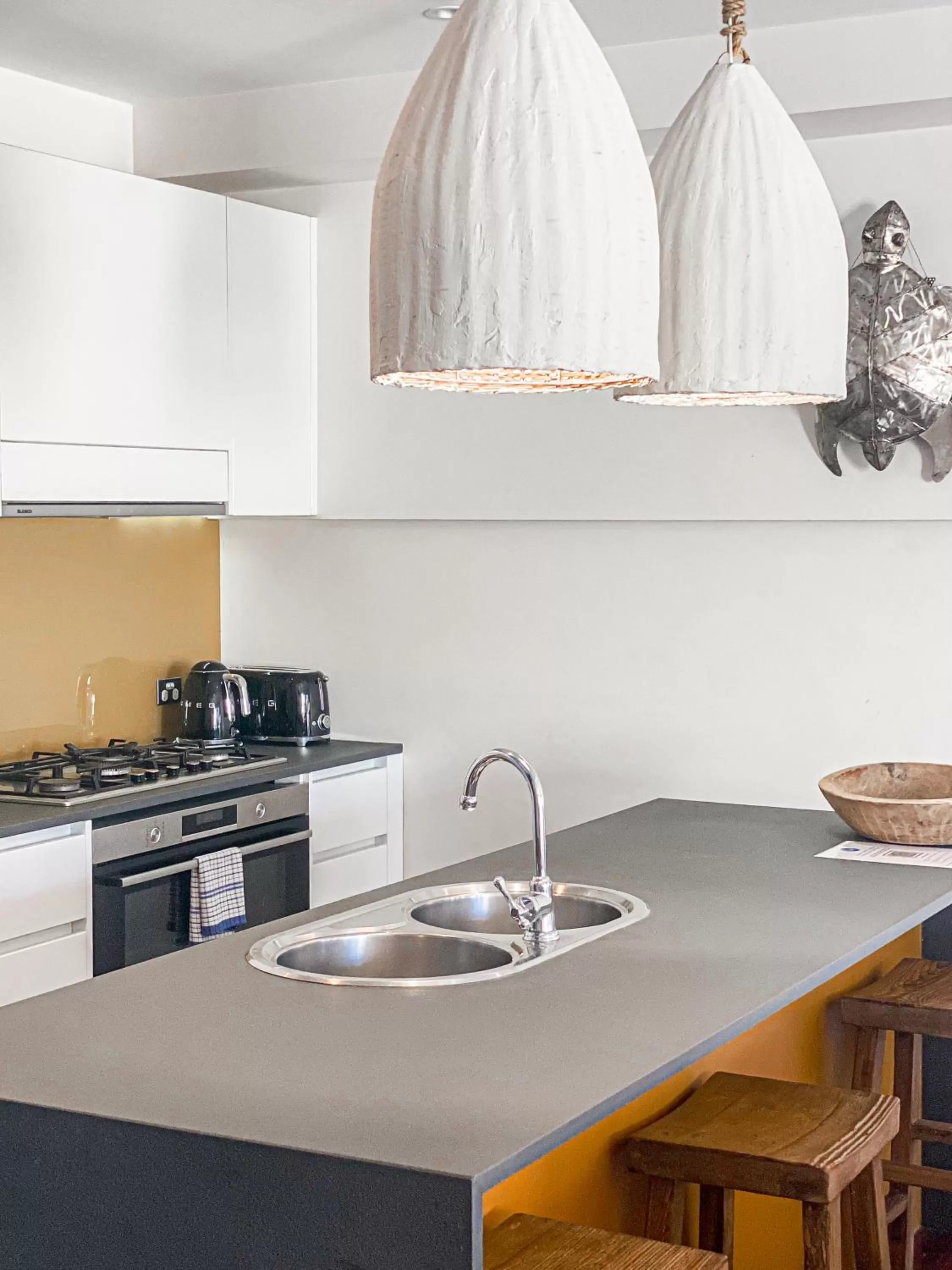 Coffee/tea facilities in Byron Butter Factory Apartments