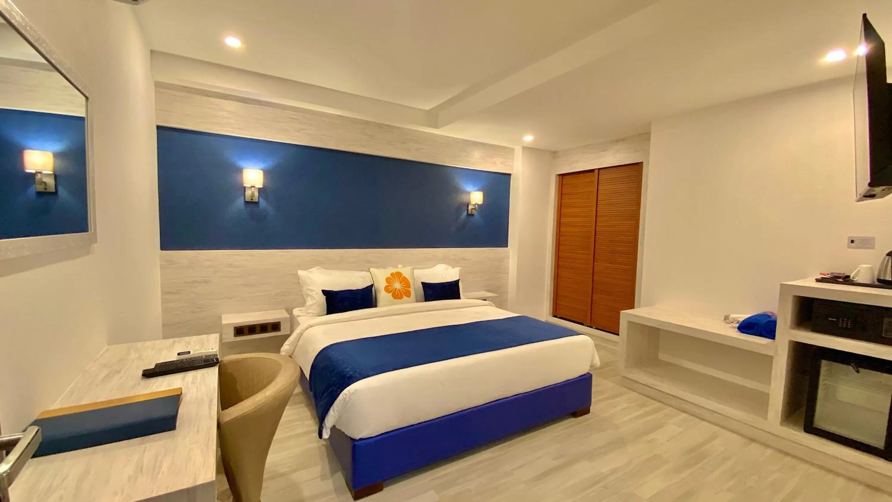 Bedroom, Bed in Kaani Palm Beach