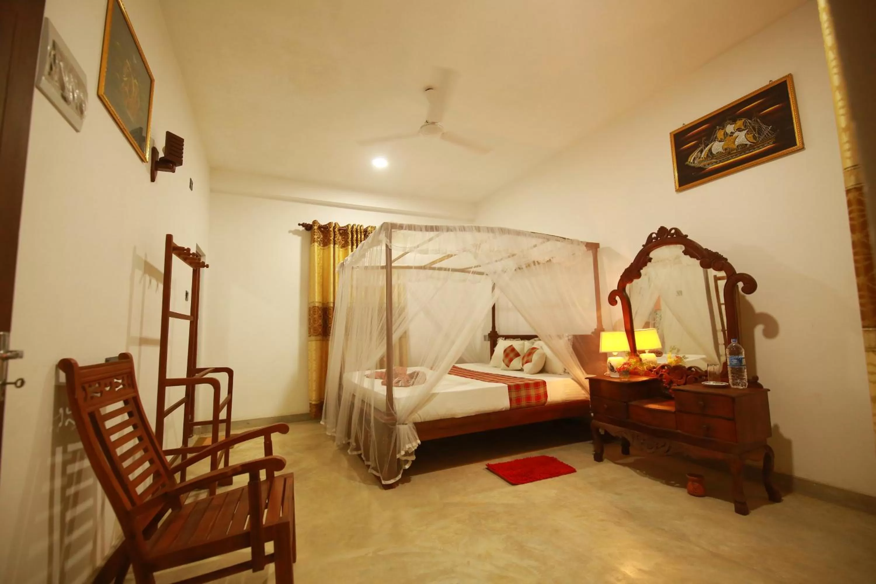 Photo of the whole room, Bed in Surf Orchid Villa