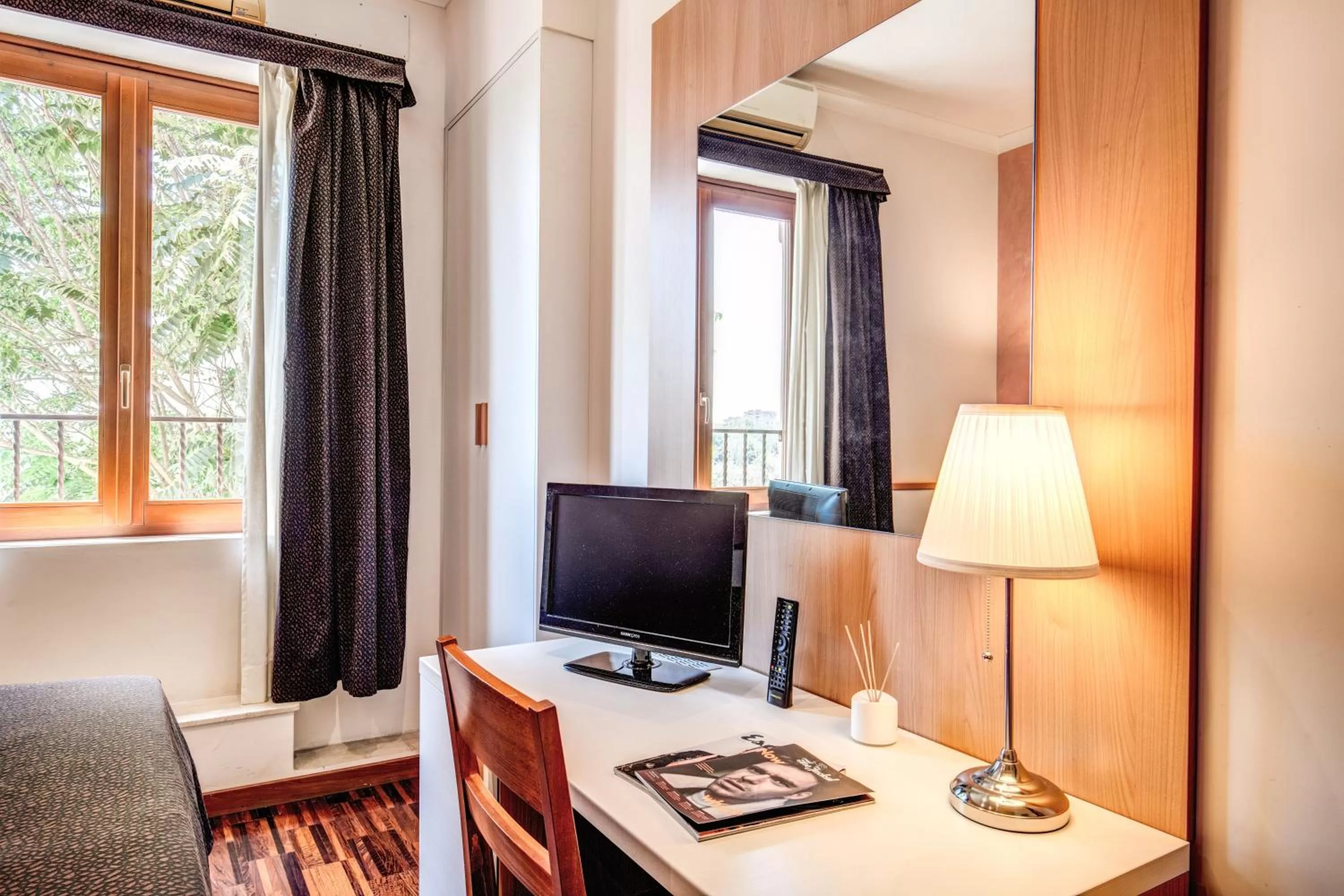 Photo of the whole room in Hotel Roma Tiburtina Metro