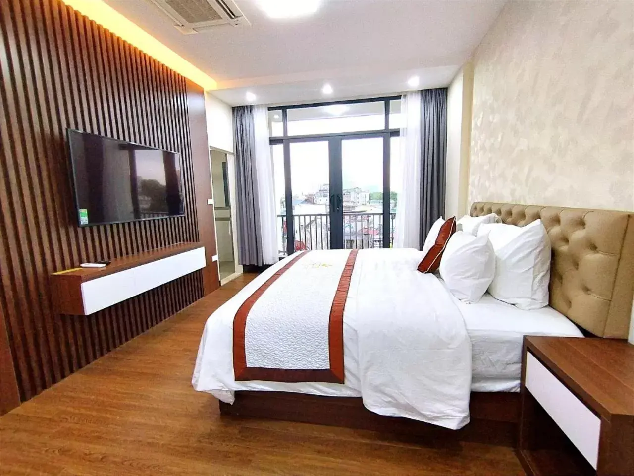 King Studio in Hanvet Hotel Ha Noi King Studio in Hanvet Hotel Ha Noi