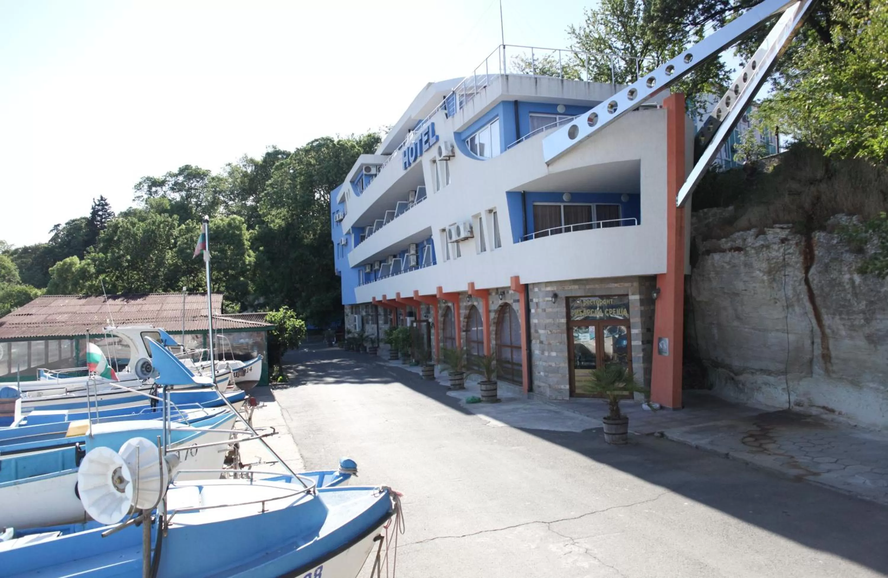 Facade/entrance, Property Building in Ribarska Sreshta Family Hotel