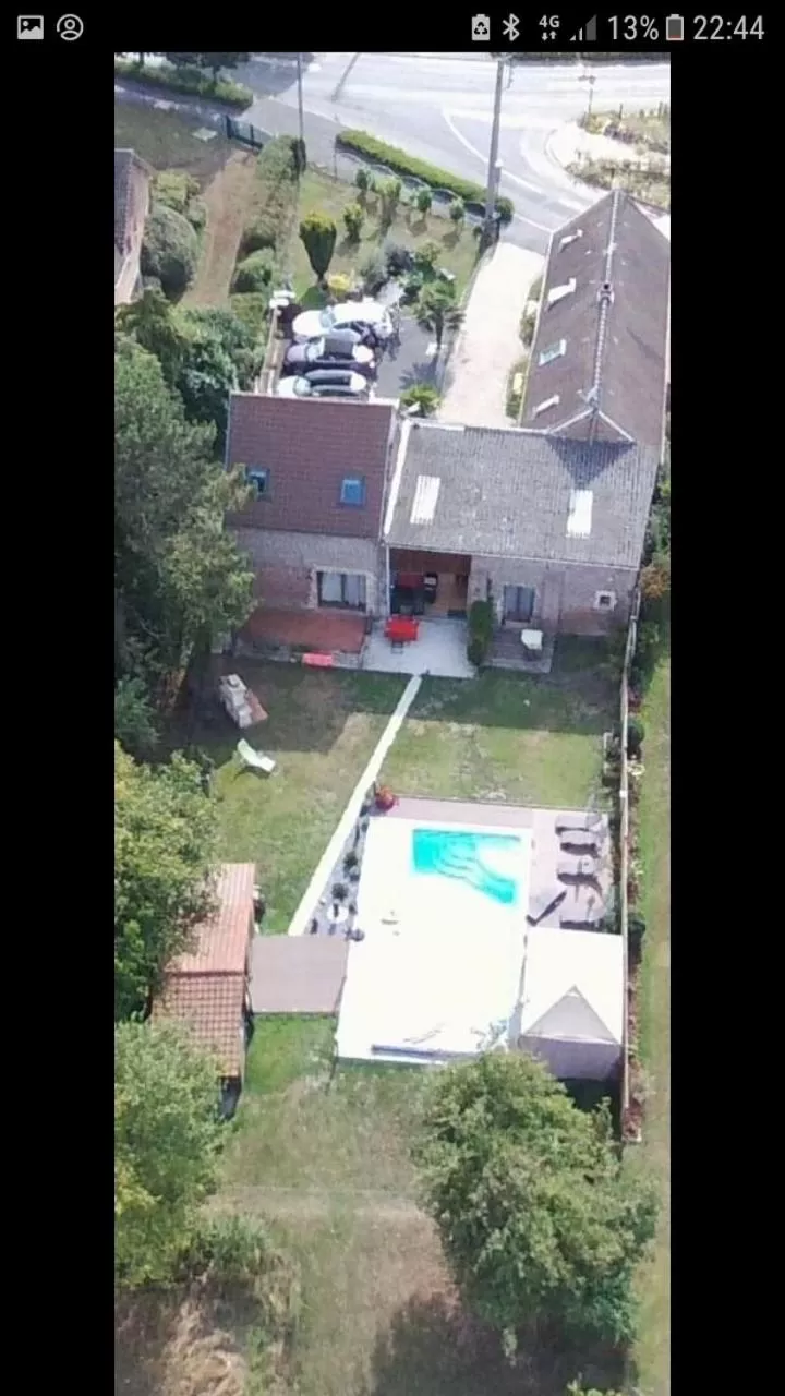 Property building, Pool View in Secret d'une Nuit a vicq prės de valenciennes,onnaing,saint saulve avec piscine , jaccuzi