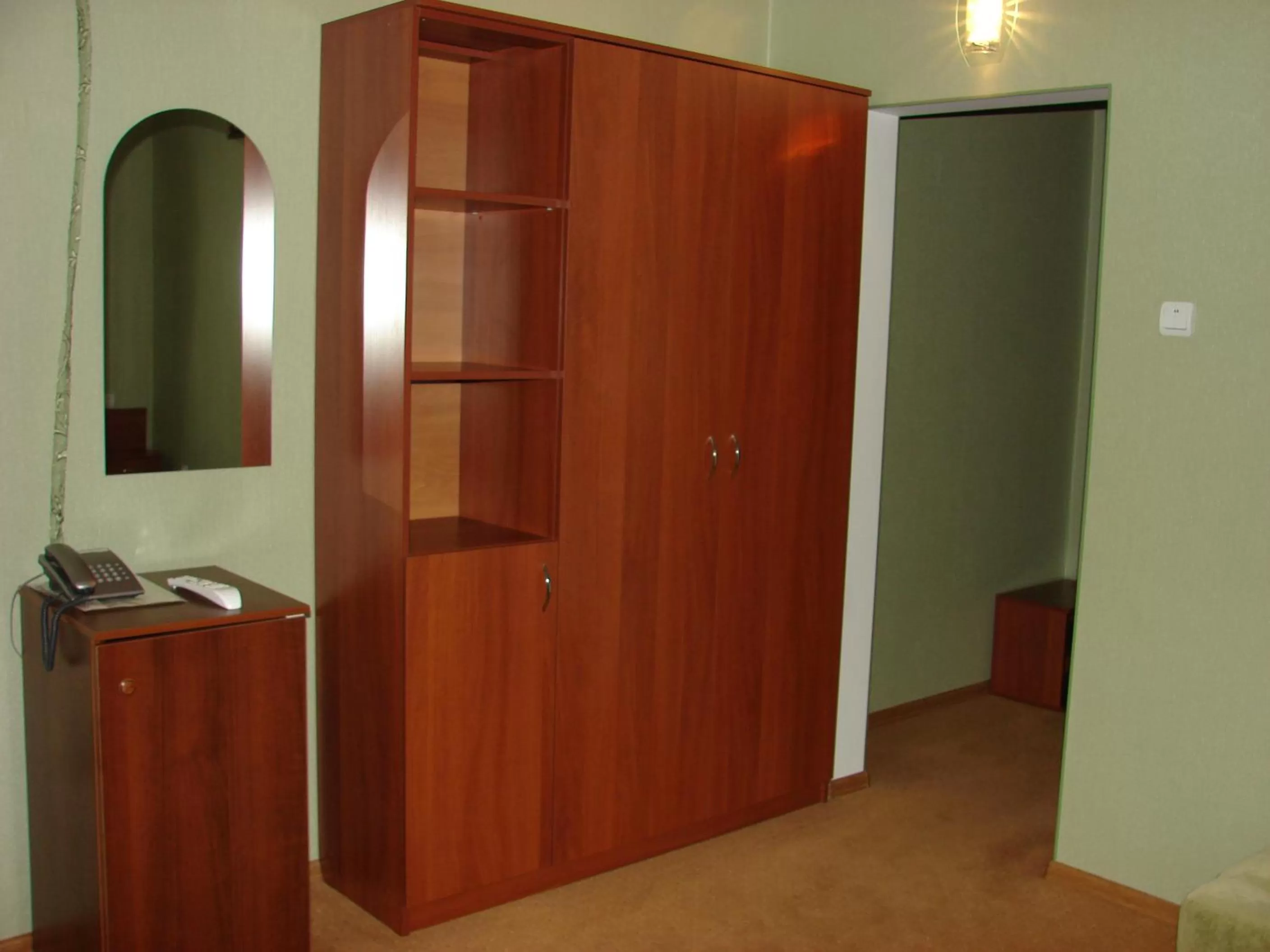Photo of the whole room, TV/Entertainment Center in Stara Vezha Hotel