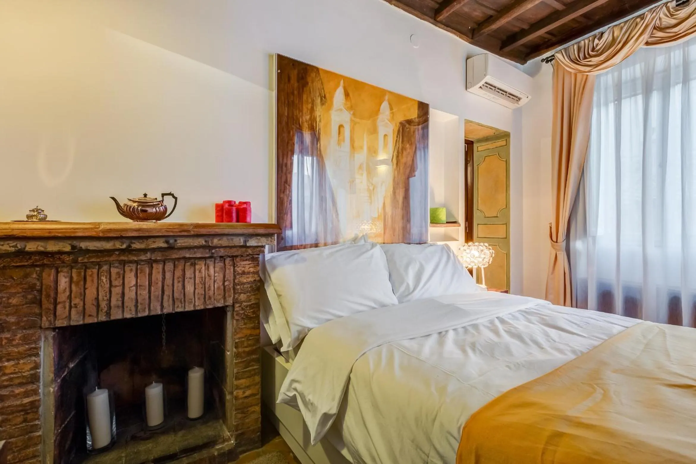 Bedroom in Luxury Trastevere