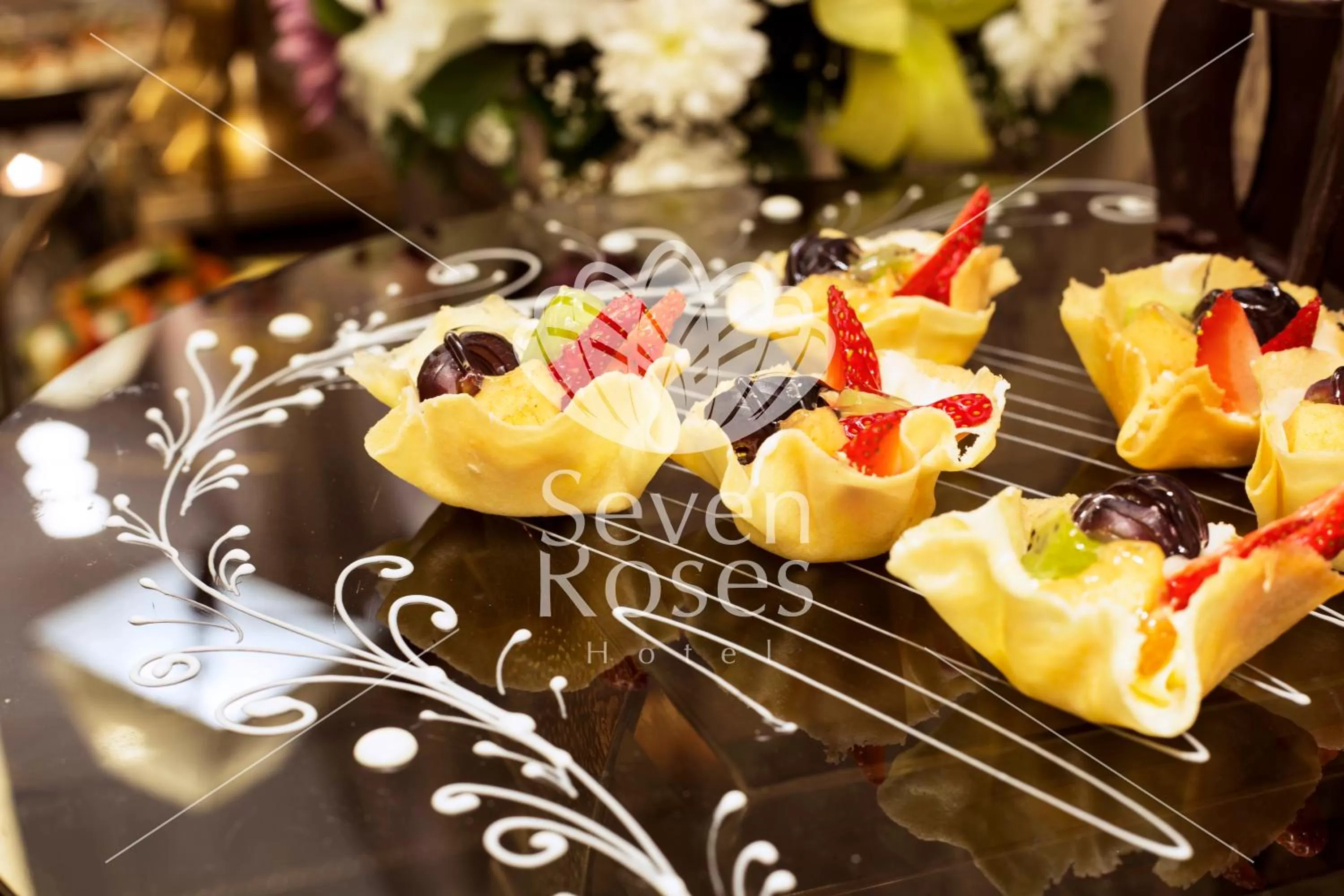 Food and drinks in Seven Roses Hotel