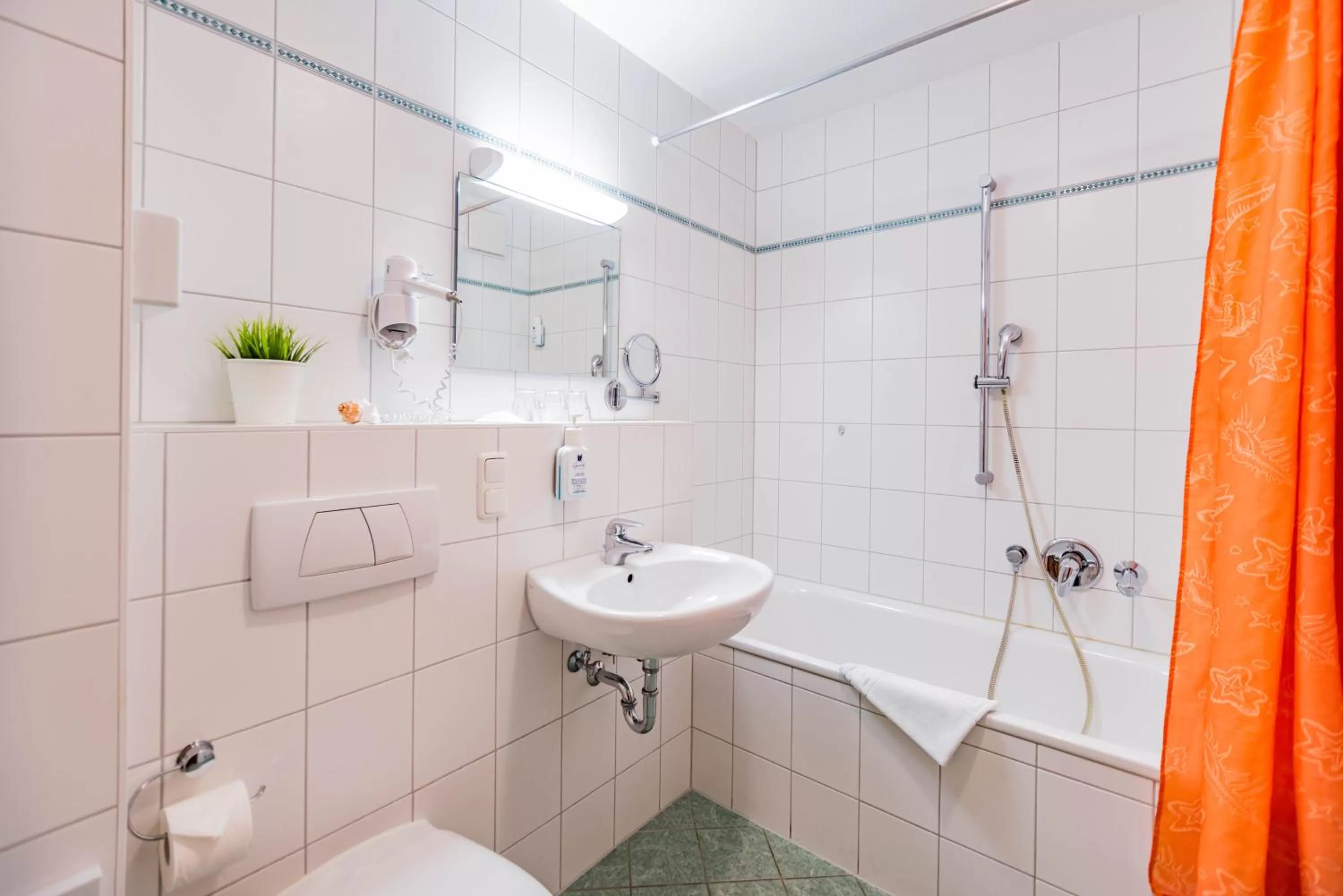 Photo of the whole room in Am Weststrand Apartmenthaus Waldeck