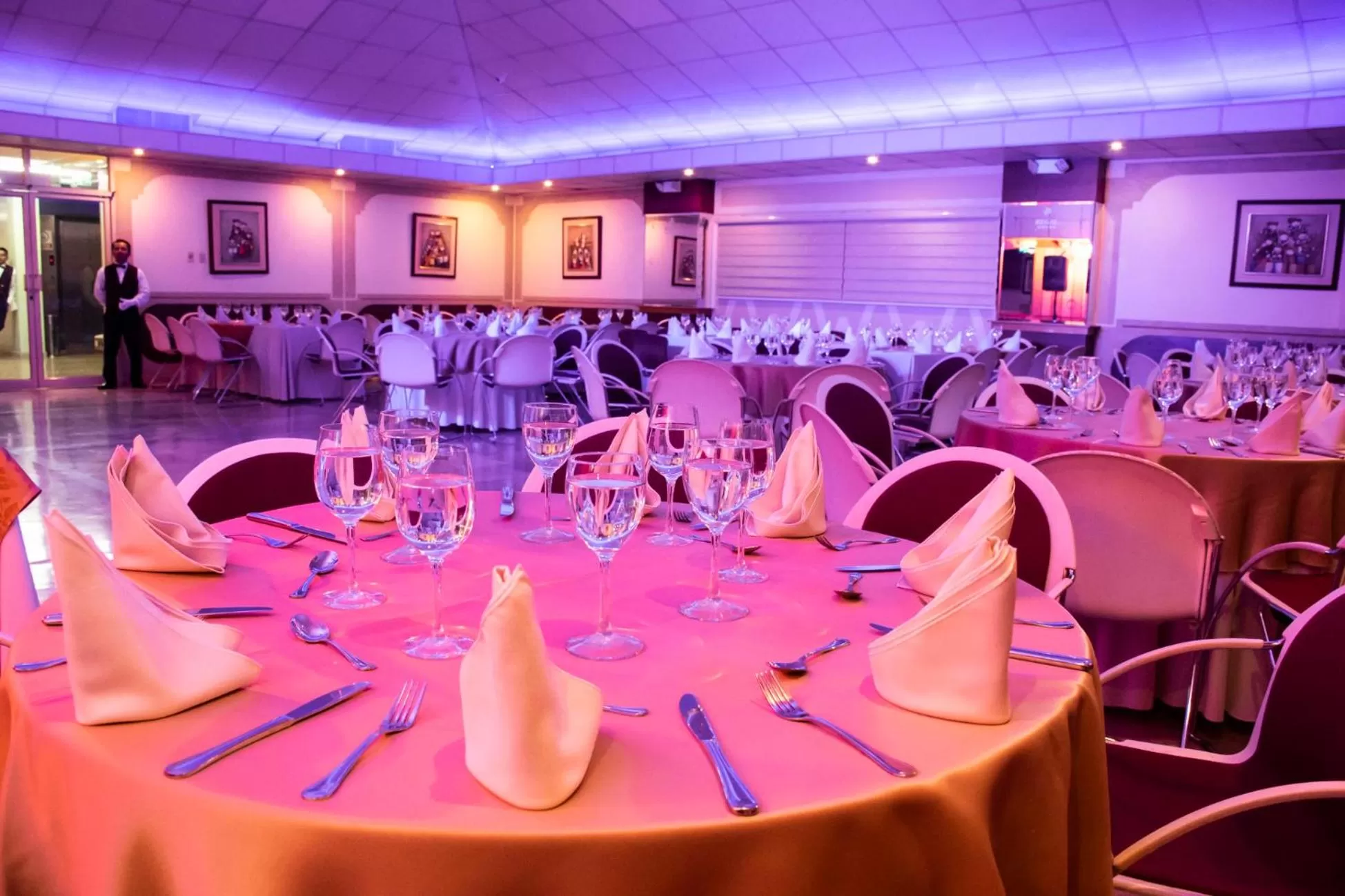 Restaurant/Places to Eat in REGAL HOTEL