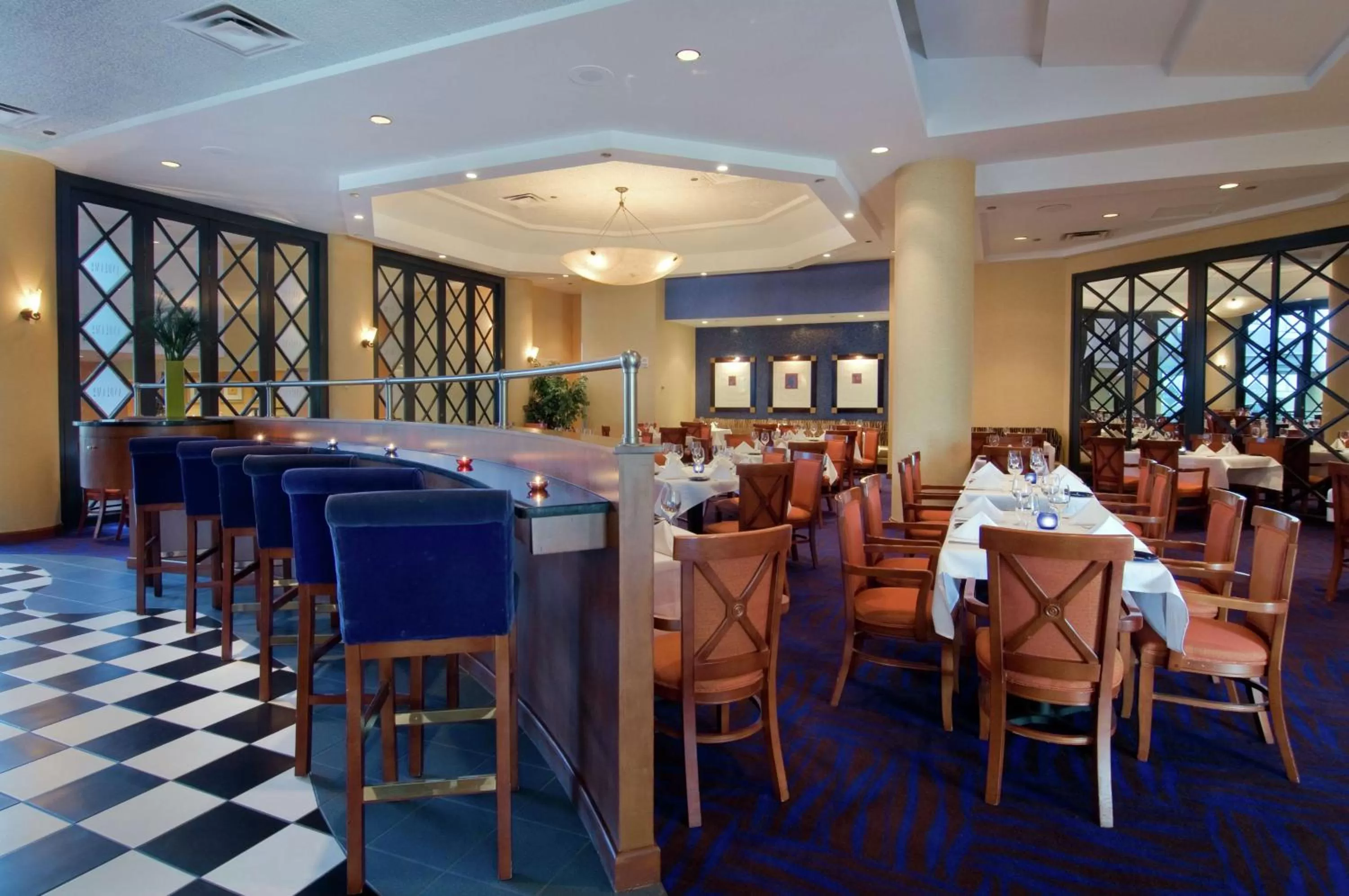 Restaurant/places to eat in Hilton Atlanta Airport