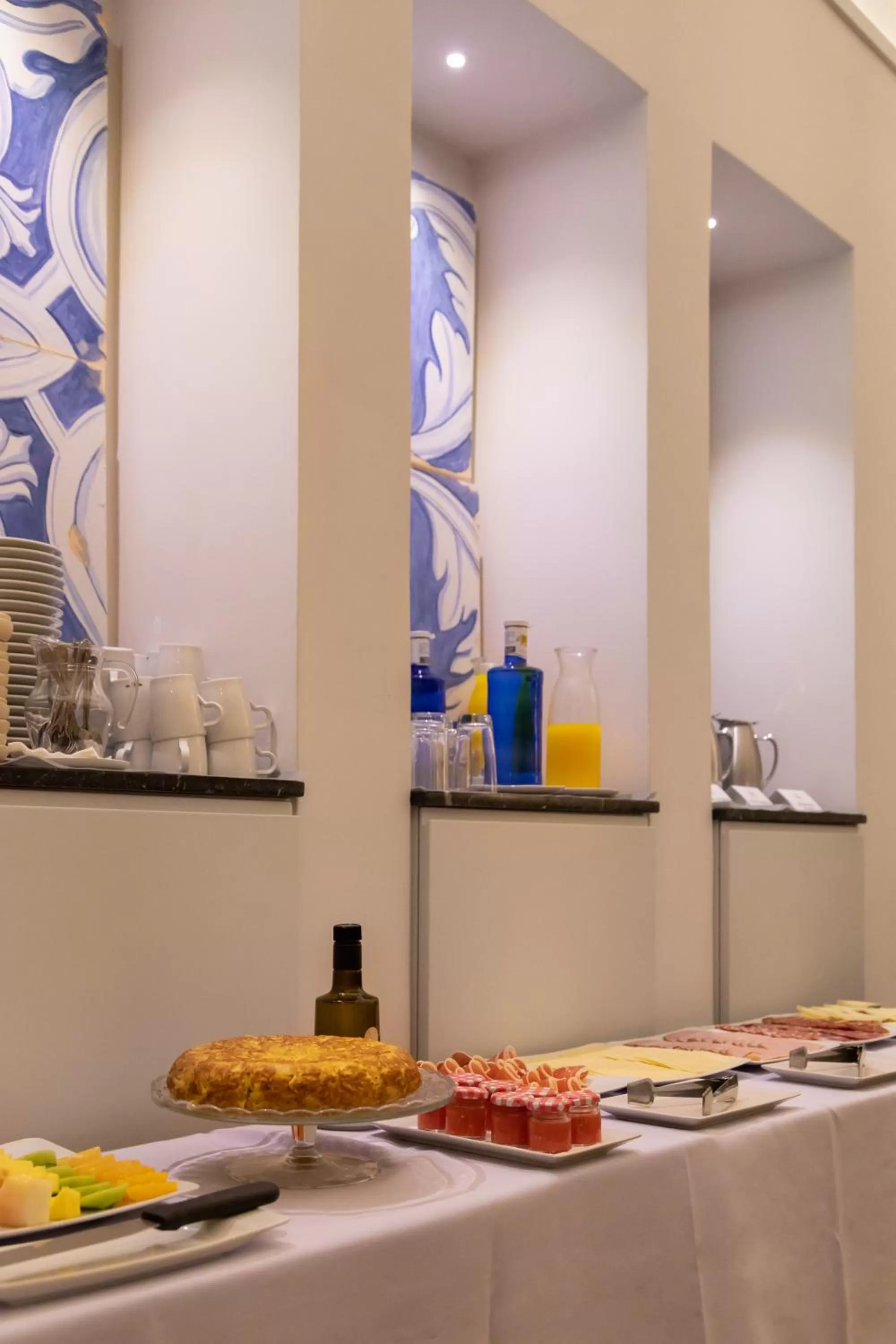 Buffet breakfast in Hotel Boutique Posada Sillería