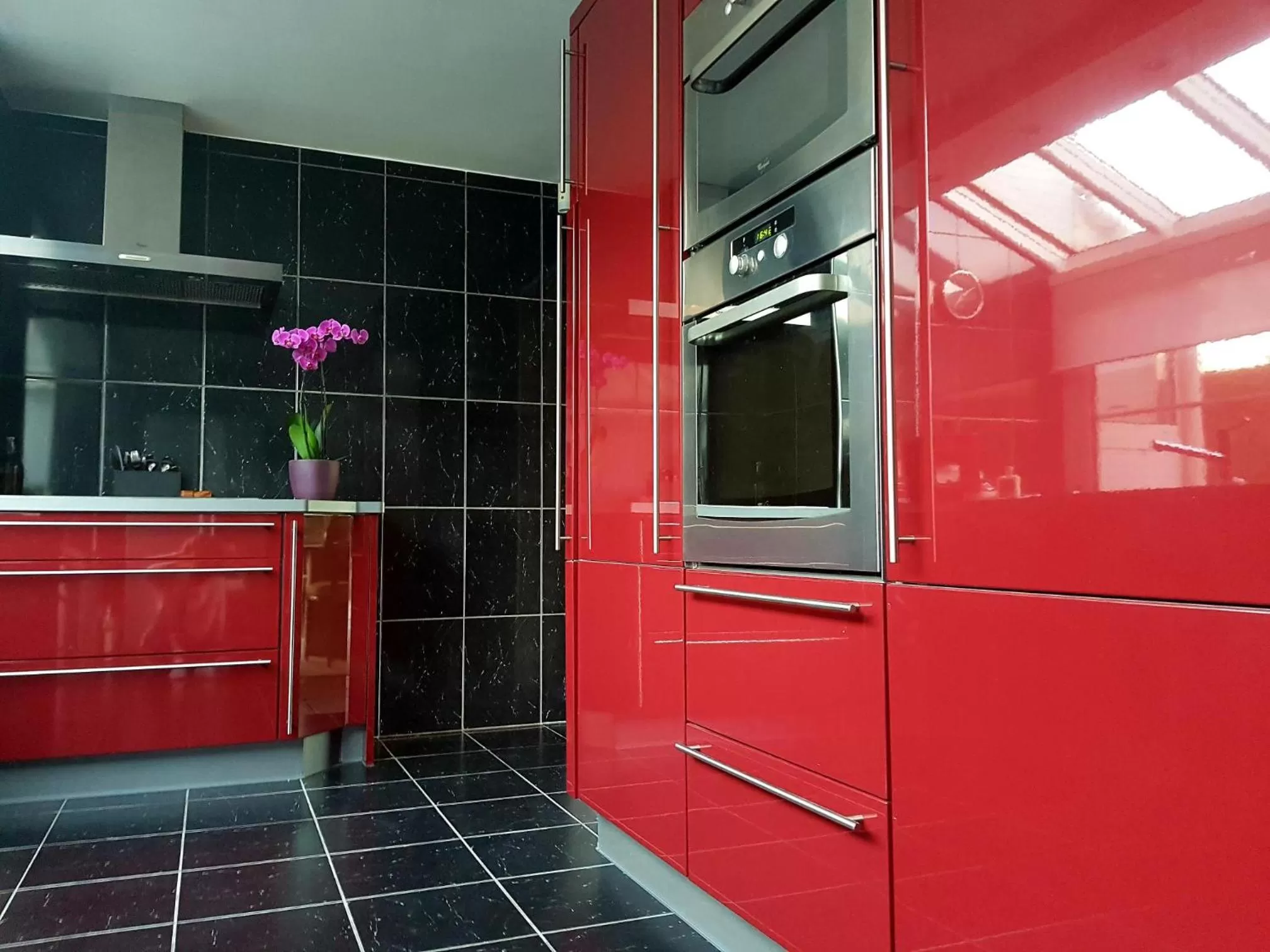 Communal kitchen in B&B prince d’Orange Waterloo