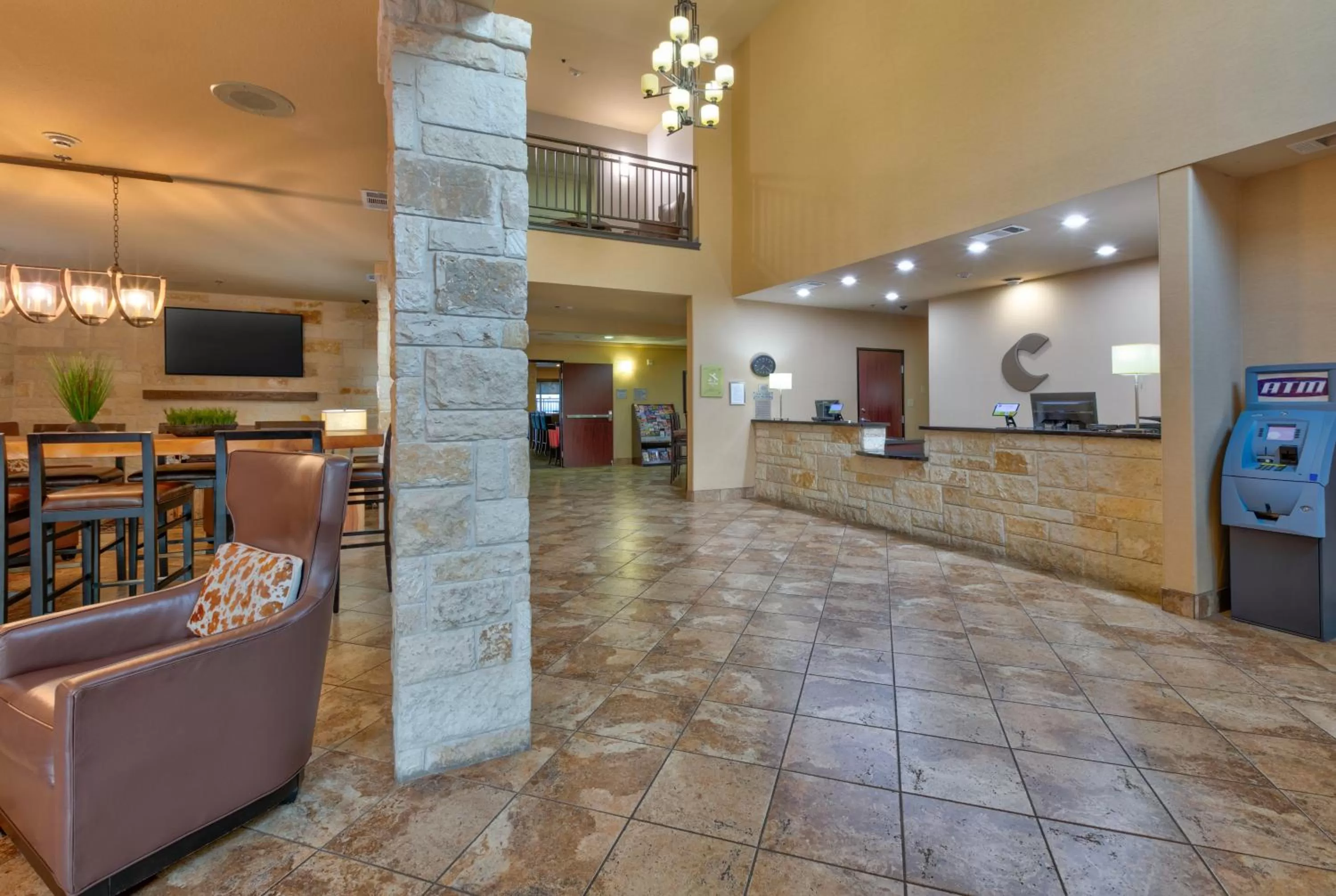 Lobby or reception in Comfort Suites Arlington - Entertainment District