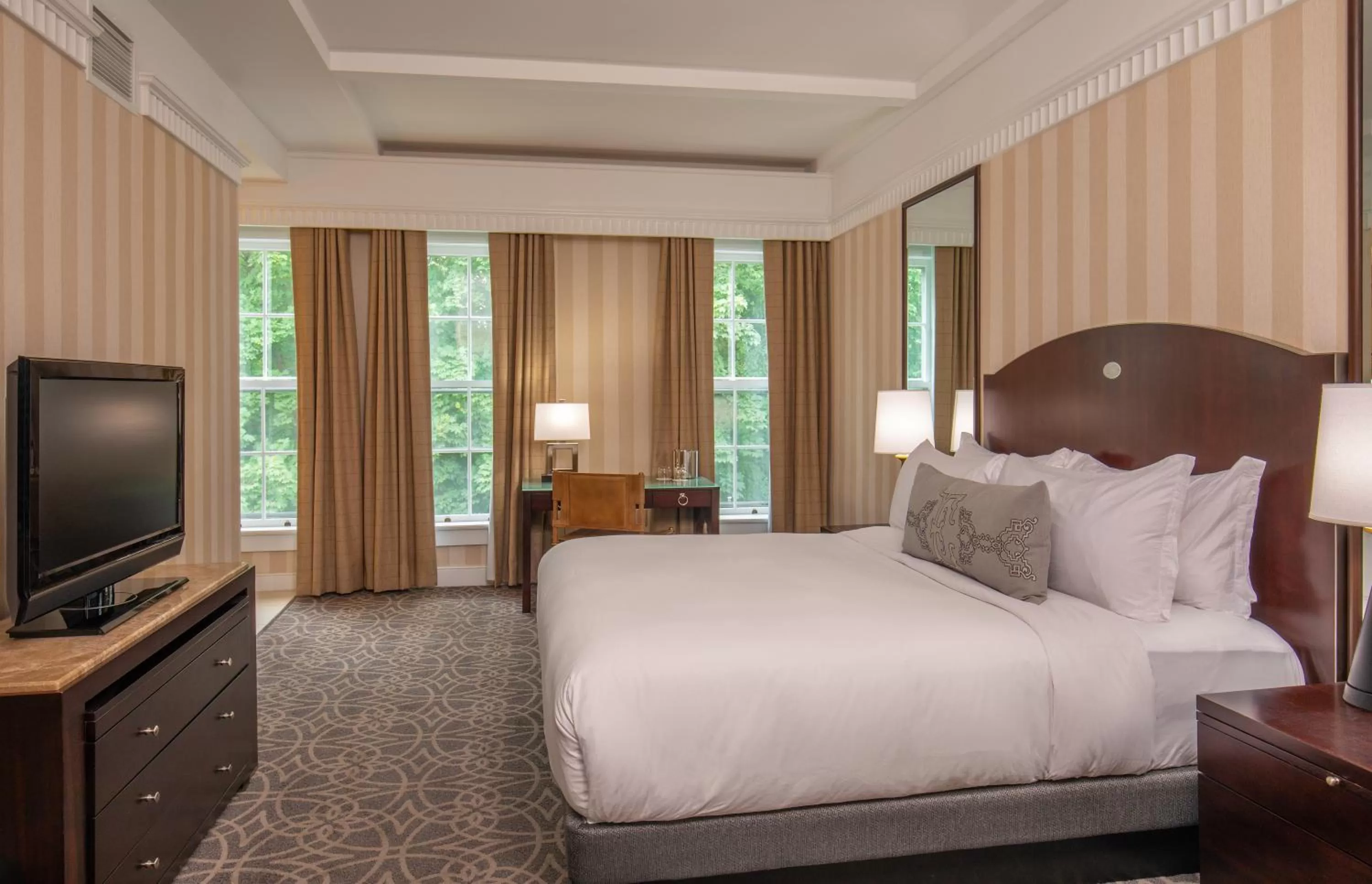 Photo of the whole room, Bed in The Equinox Golf Resort & Spa