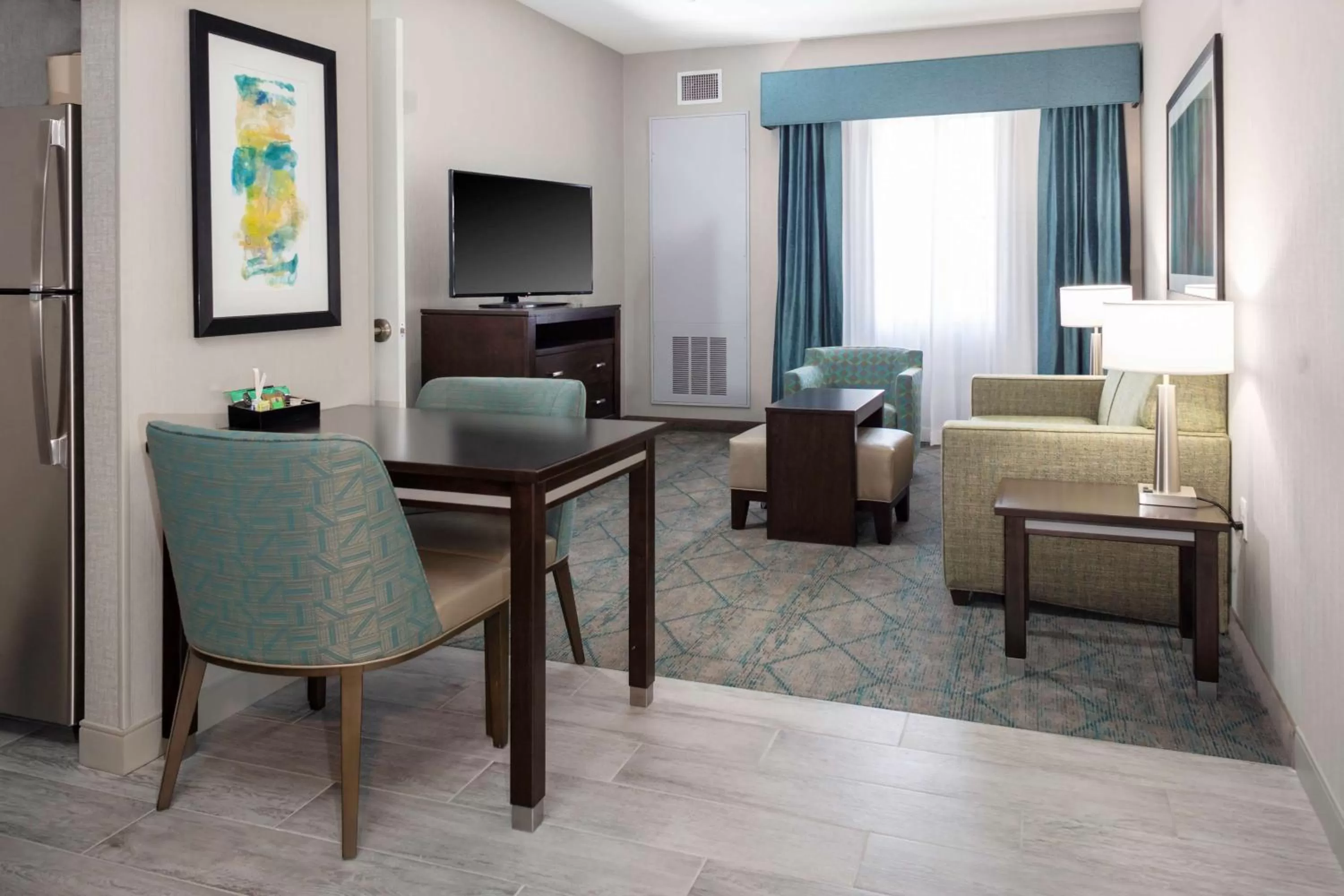 Bedroom in Homewood Suites by Hilton Phoenix Airport South