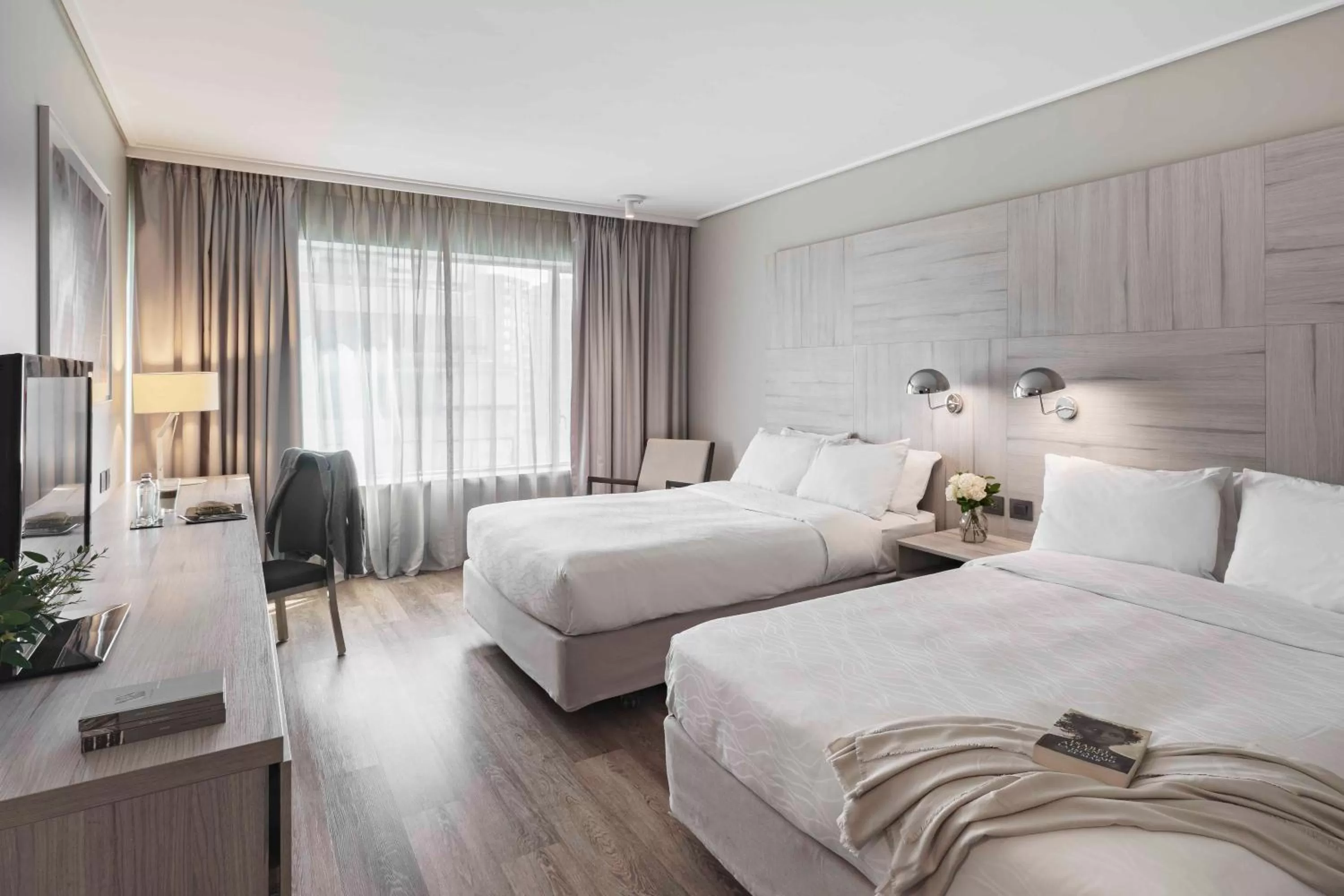 Bedroom, Bed in Pullman Santiago Vitacura