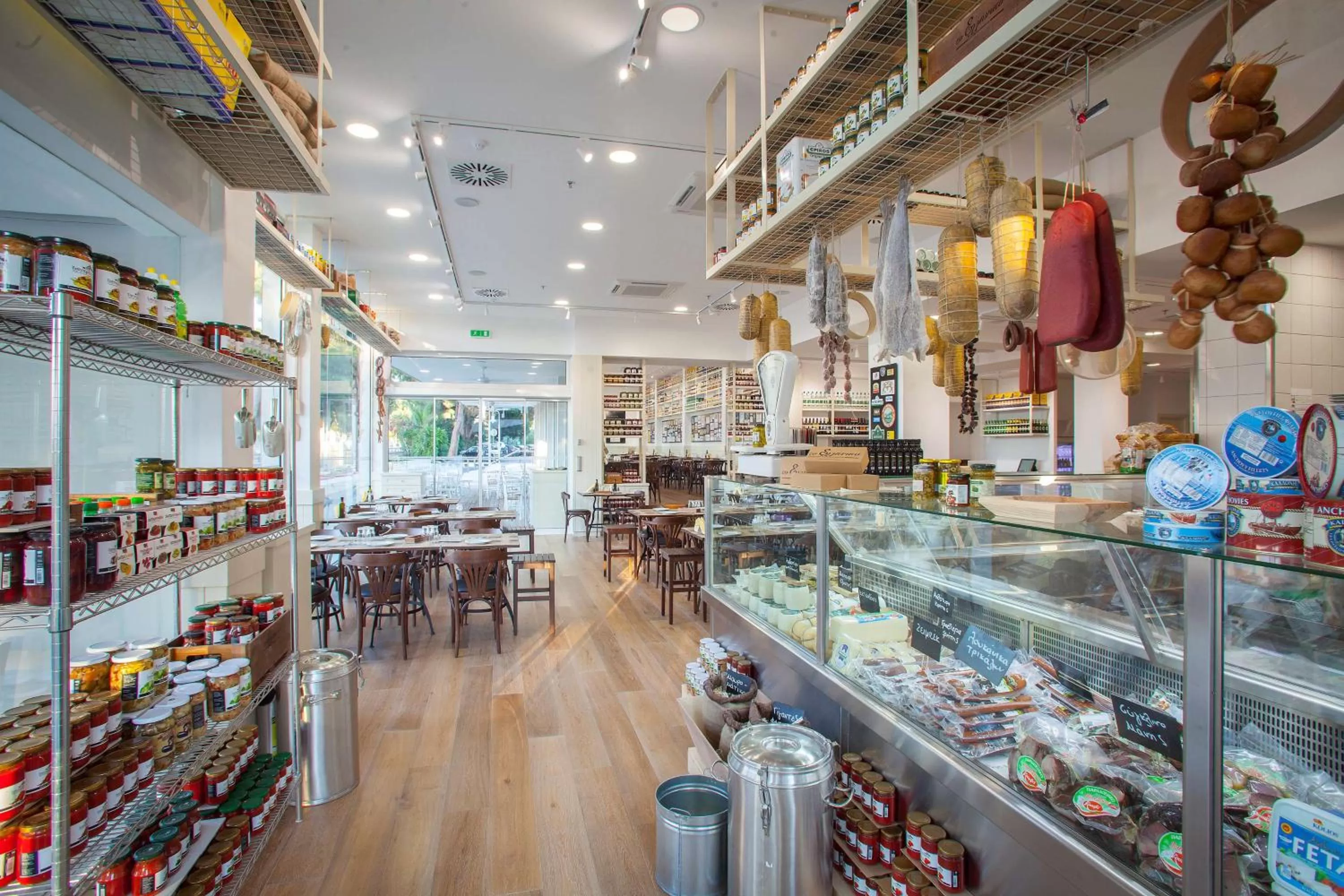 Restaurant/places to eat in Hilton Nicosia