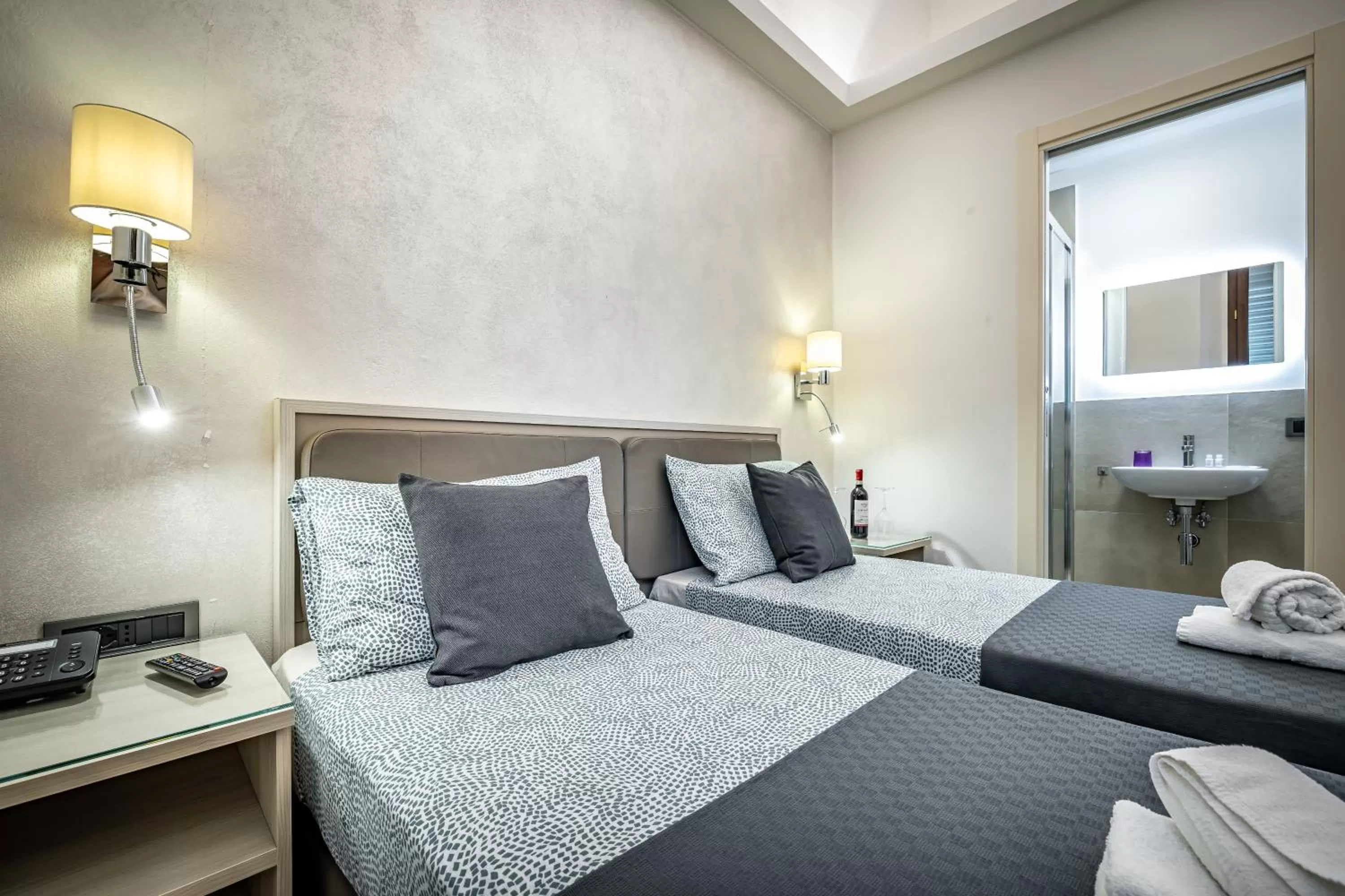 Bed in B&B Lorenzo de' Medici