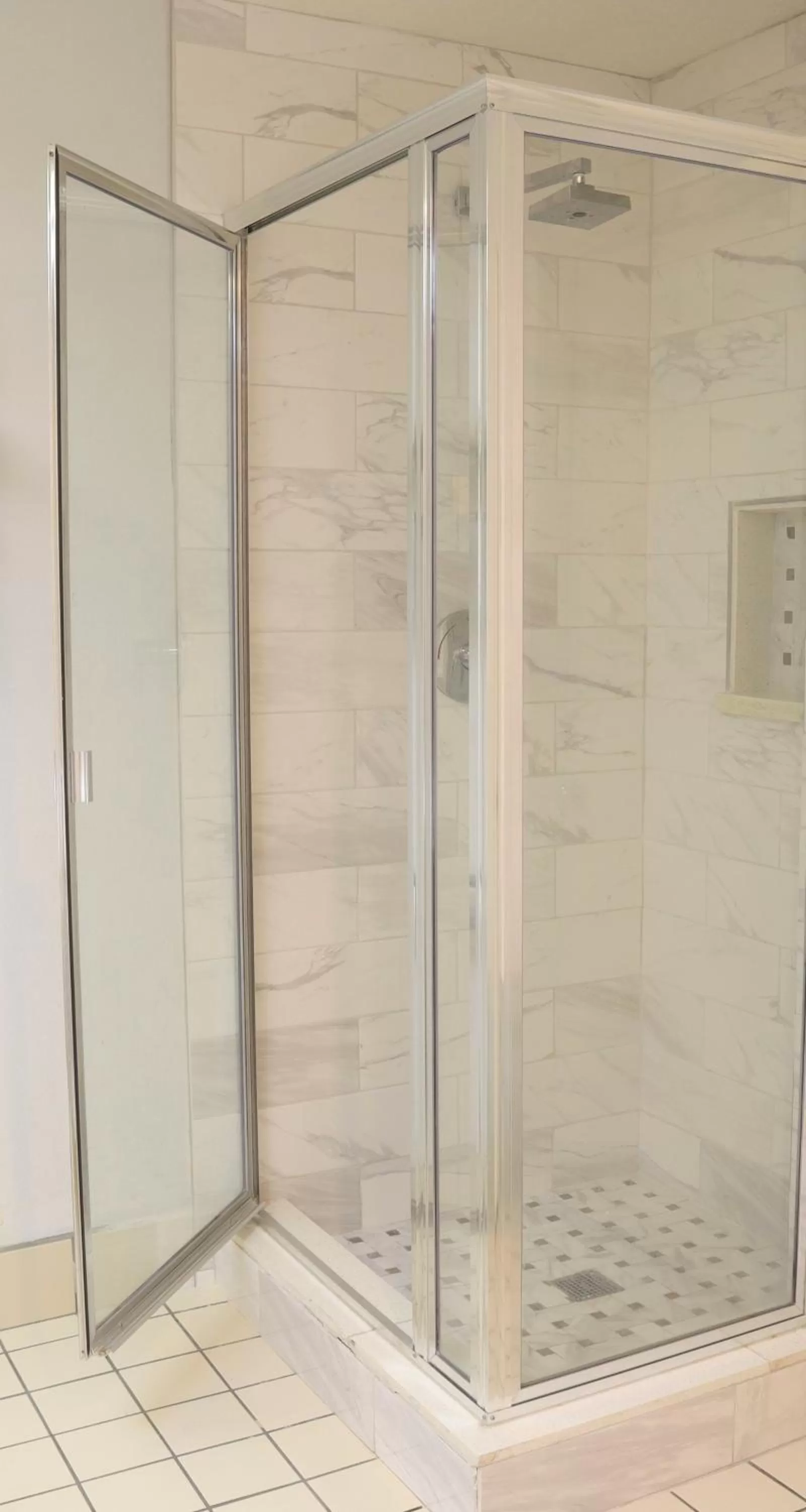 Shower in Days Inn by Wyndham Near City Of Hope