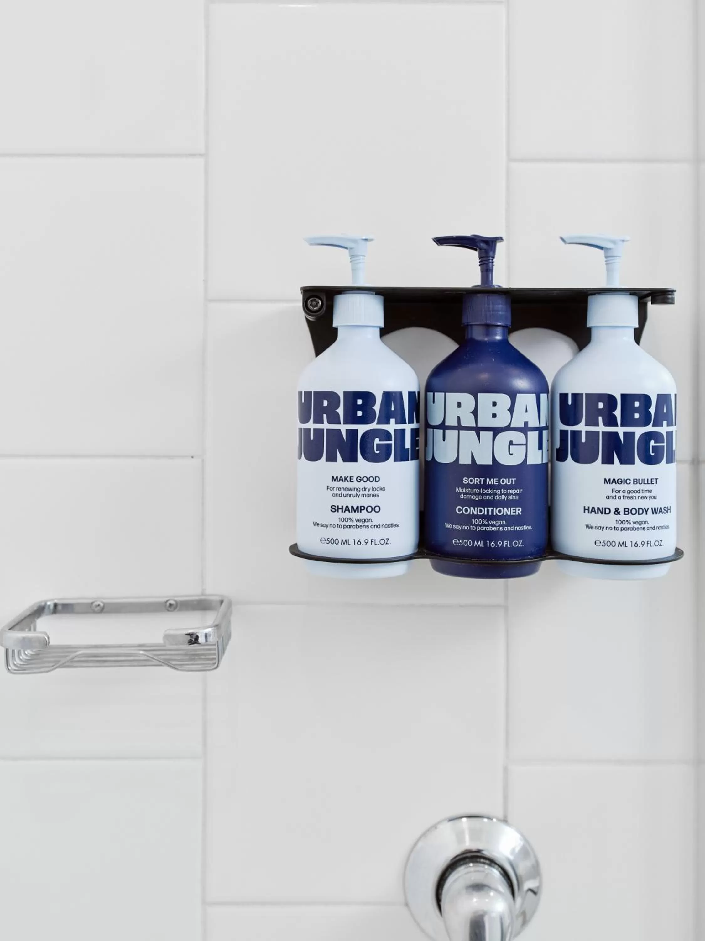 Shower in Saint Kilda Beach Hotel