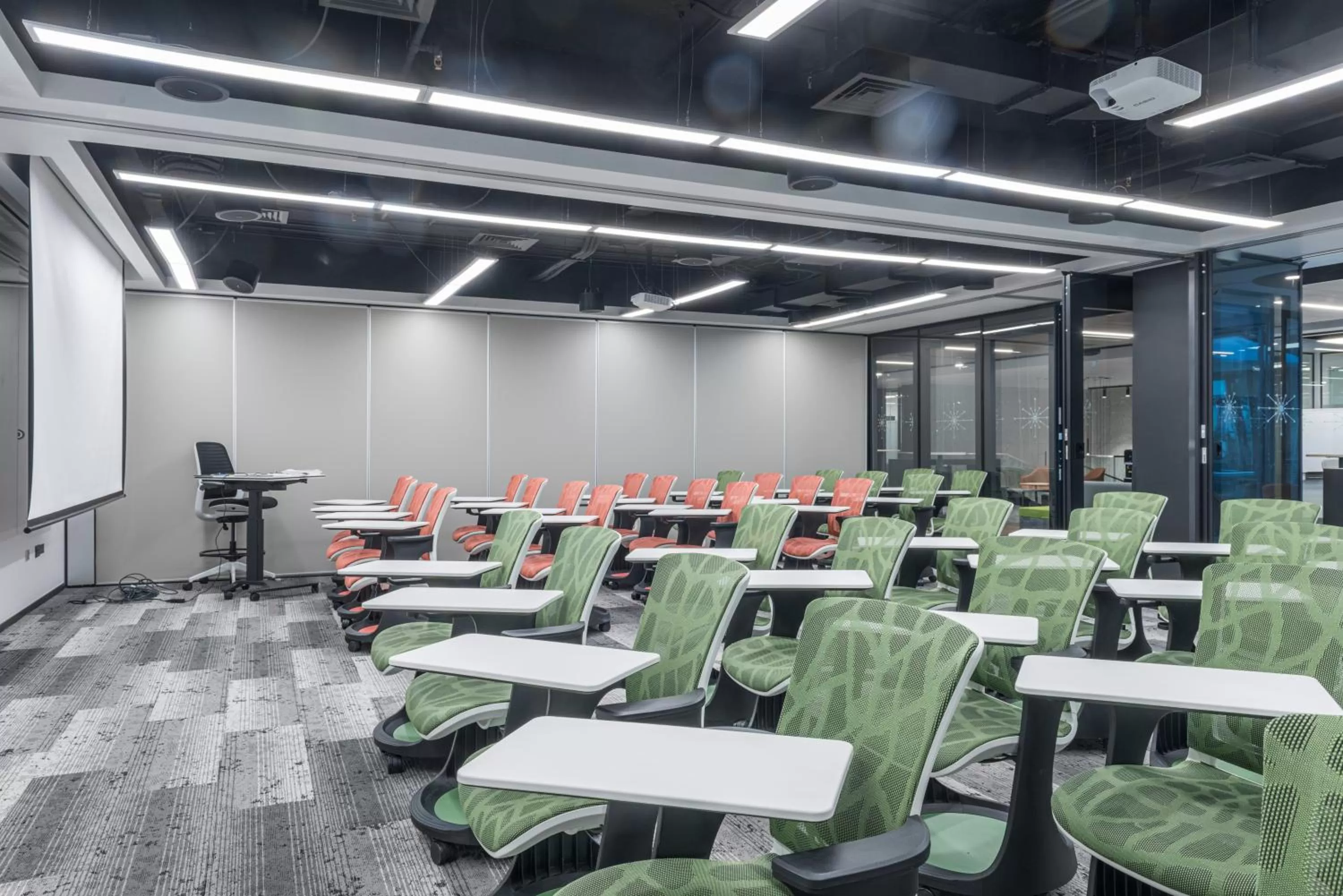 Business facilities in Hotel Nodo - El hotel que respira