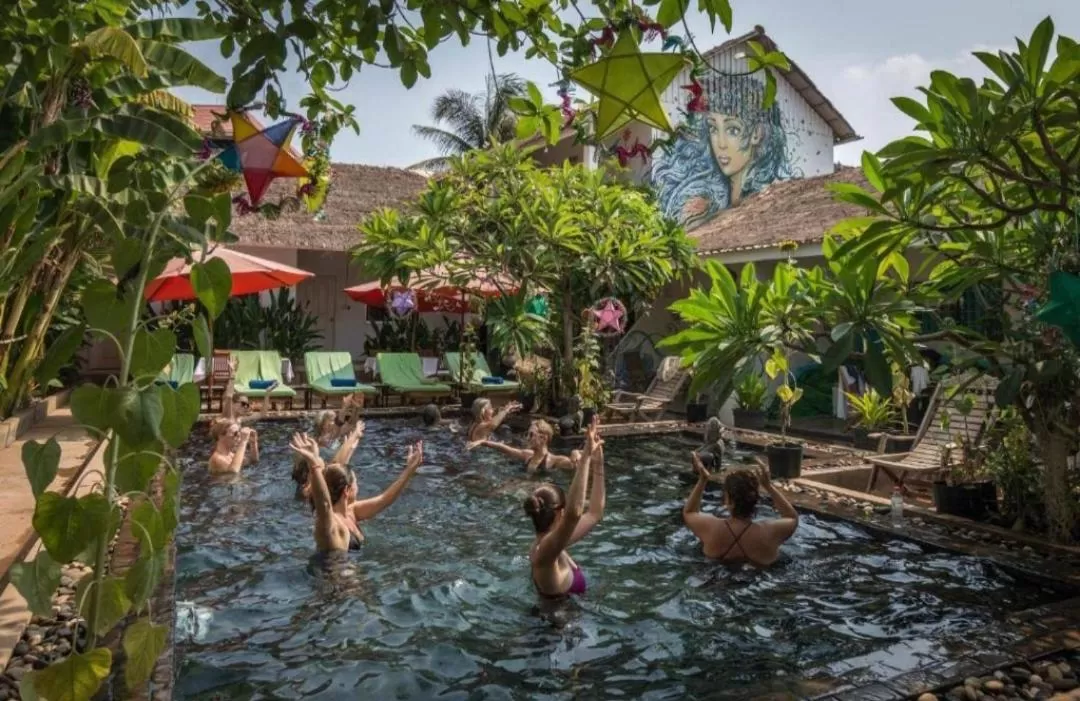 Swimming pool in ERCAN BOUTiQUE