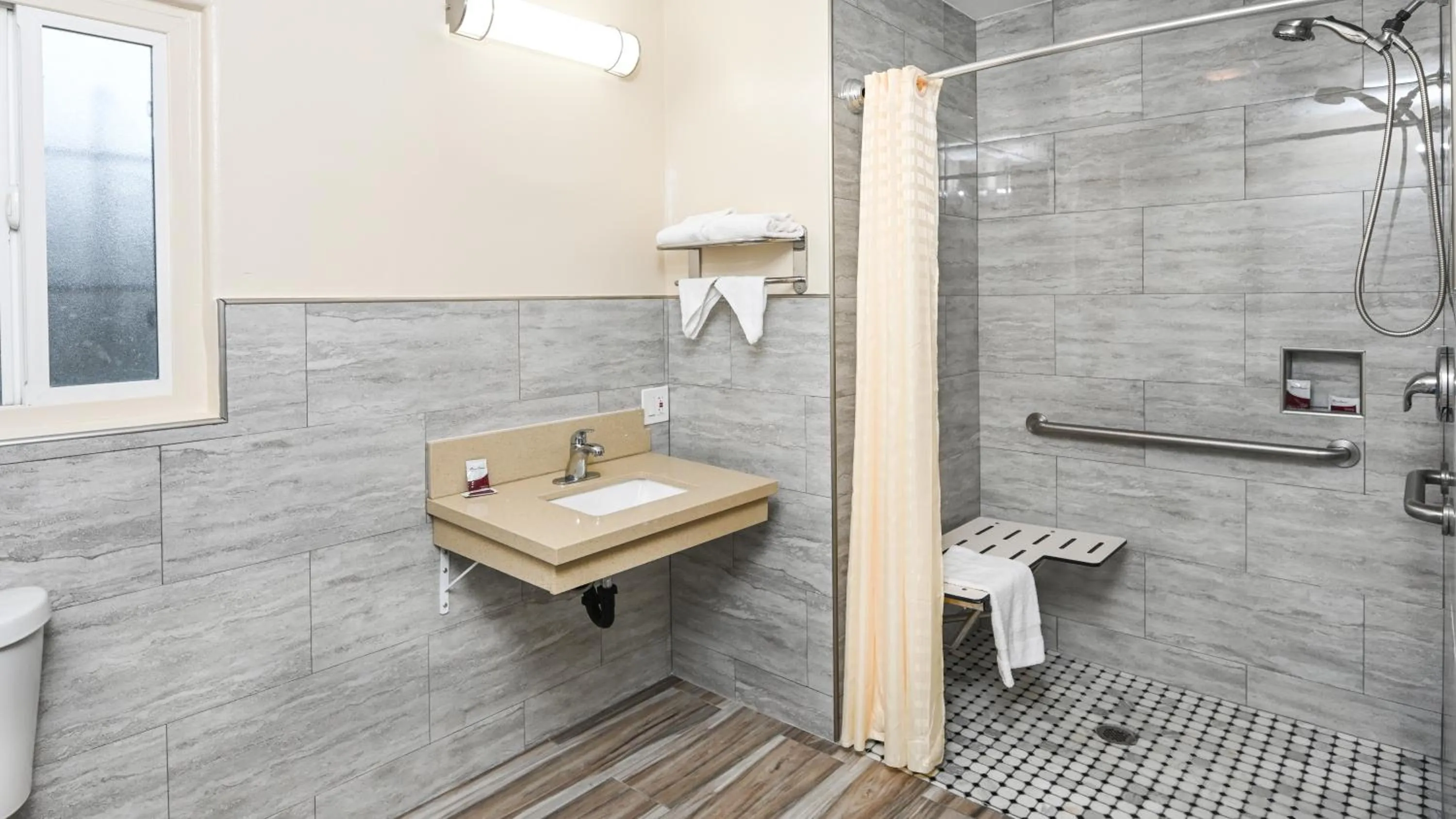 Bathroom in Sea Rock Inn - Long Beach