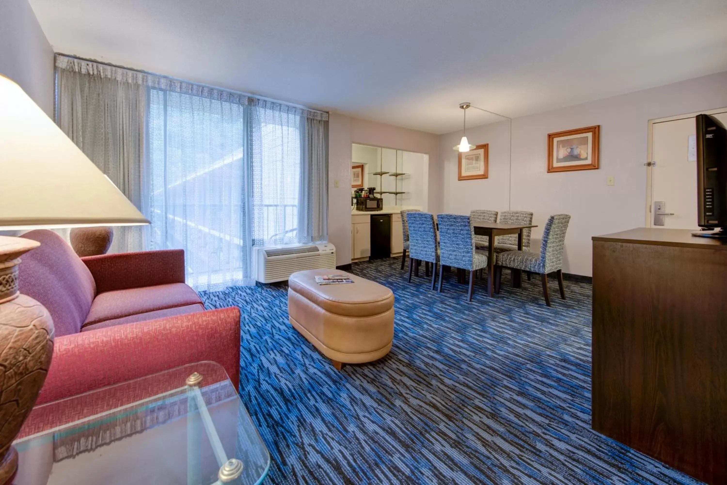 Deluxe Queen Suite in Glenstone Lodge Deluxe Queen Suite in Glenstone Lodge