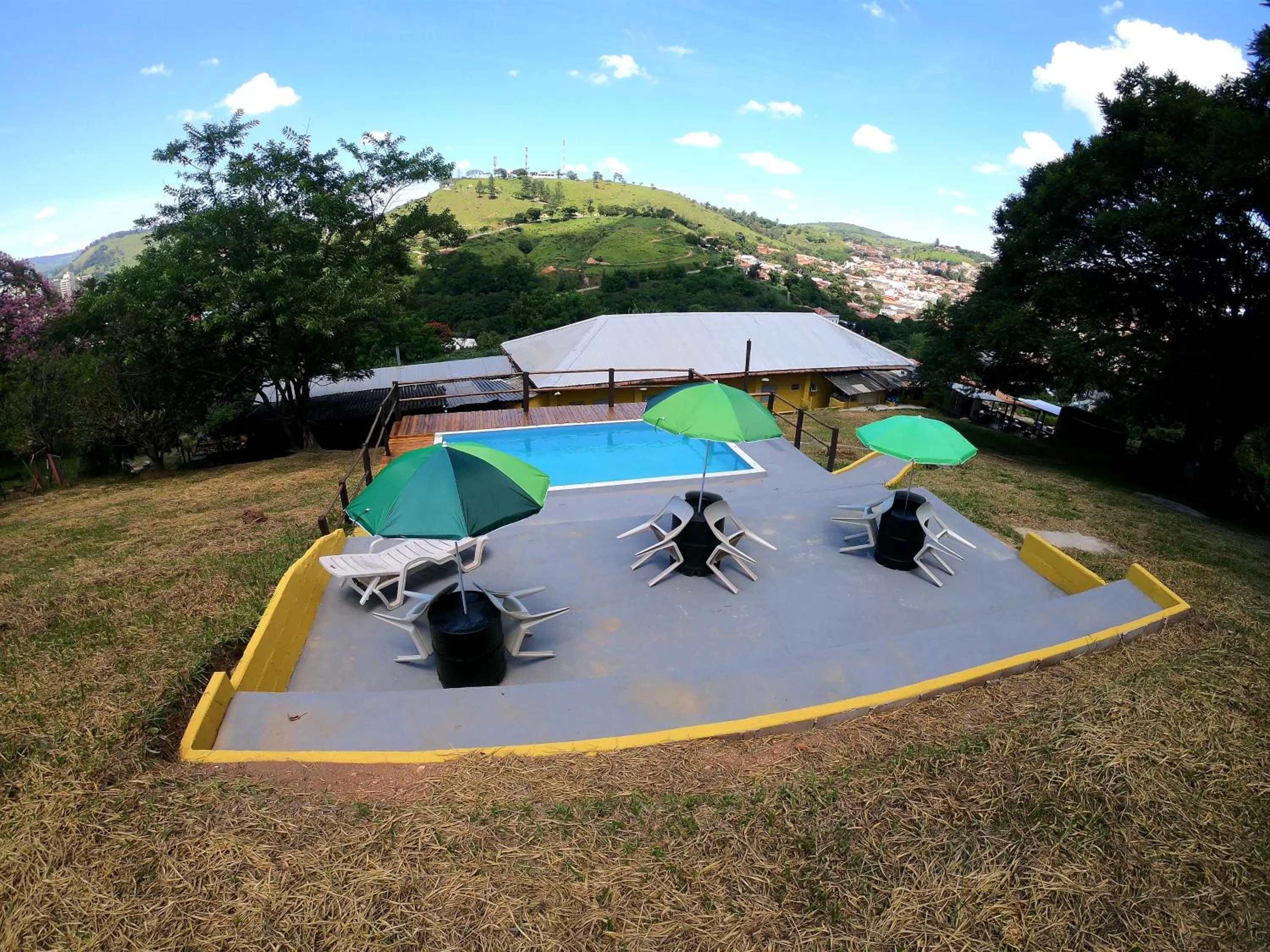 Swimming pool in Pousada Solar da Montanha