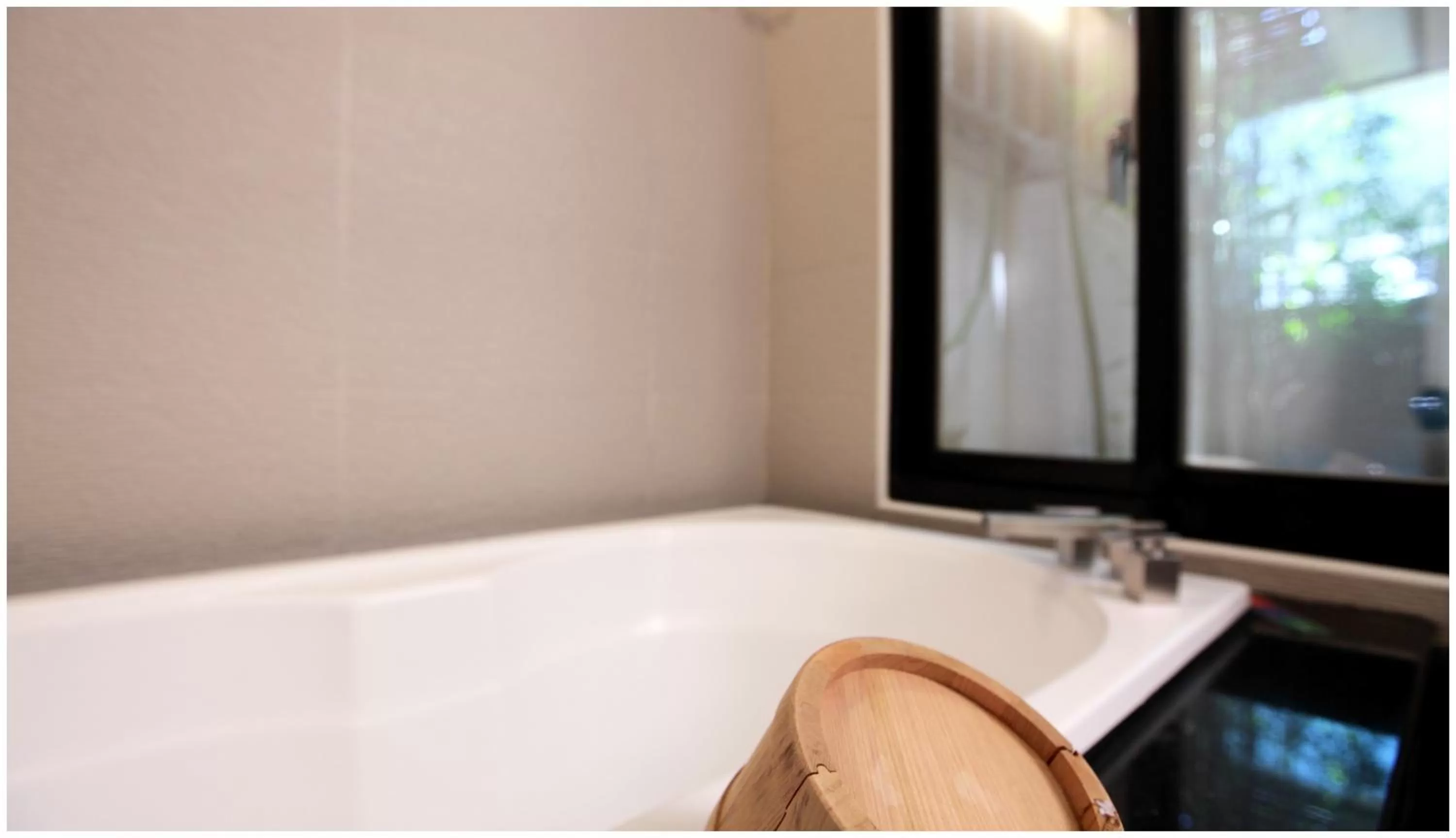 Bathroom in Errantry Lodge & Studio