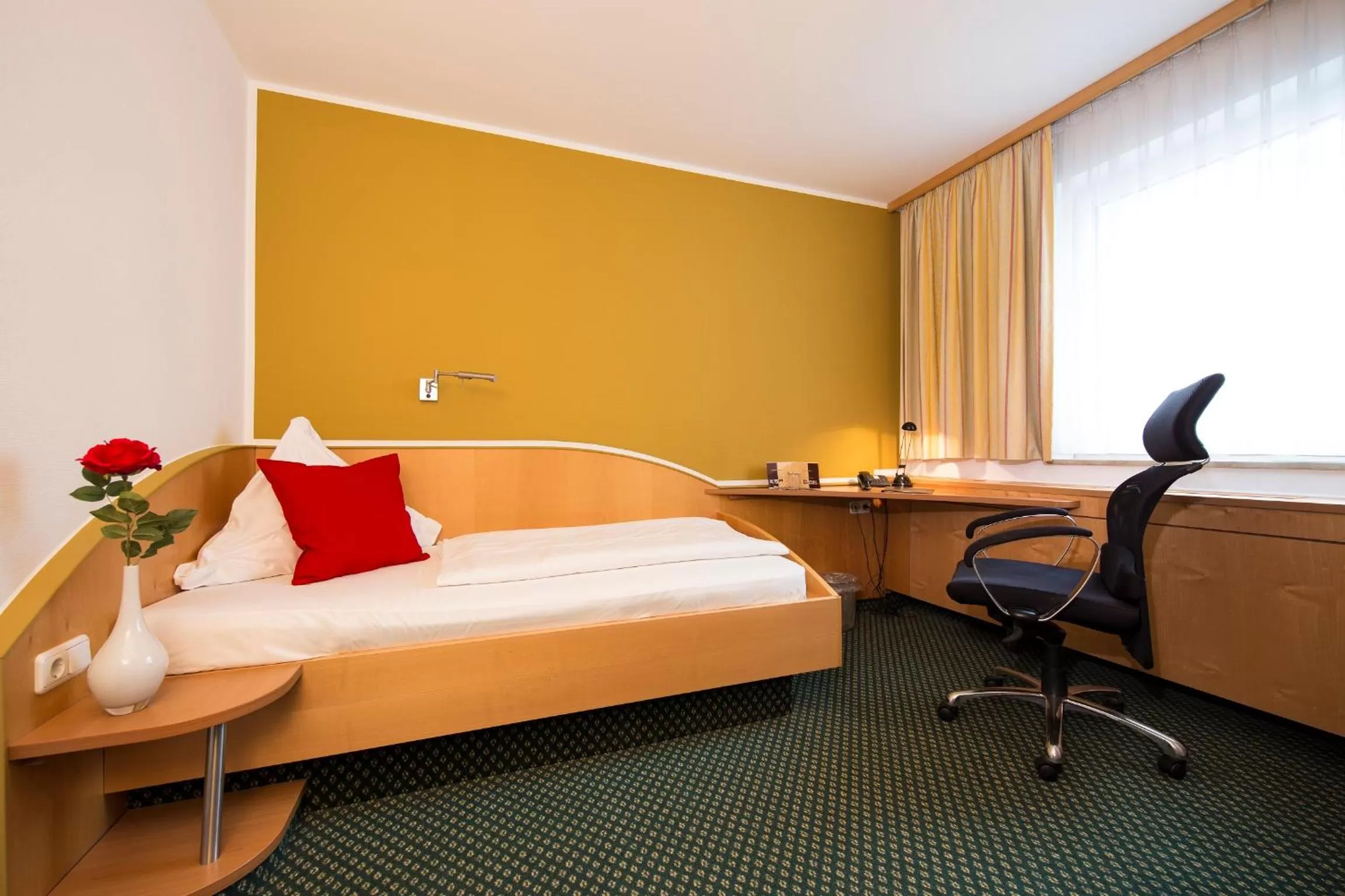 Photo of the whole room in L'Escala