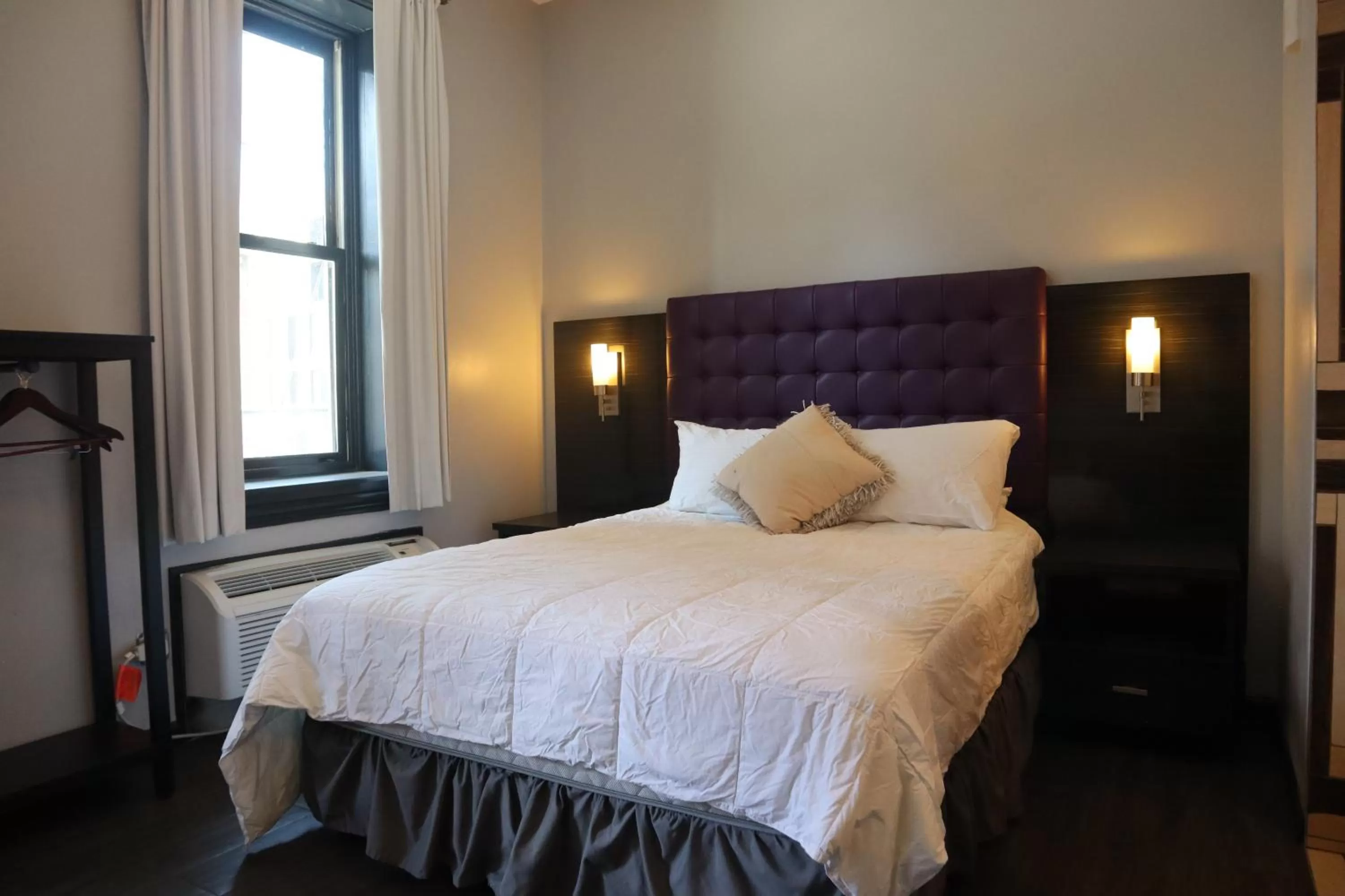 Bed in Good Hotels Downtown Denver